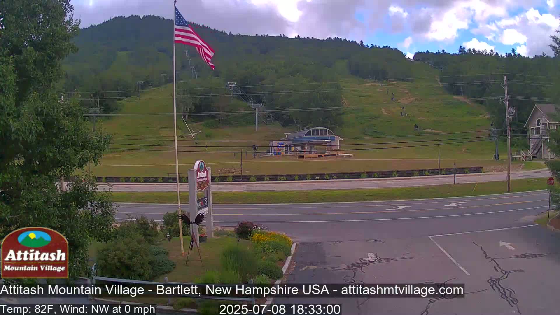 Attitash Mountain Village & Ski Slopes Live Cam - Bartlett, Carroll, New Hampshire, USA
