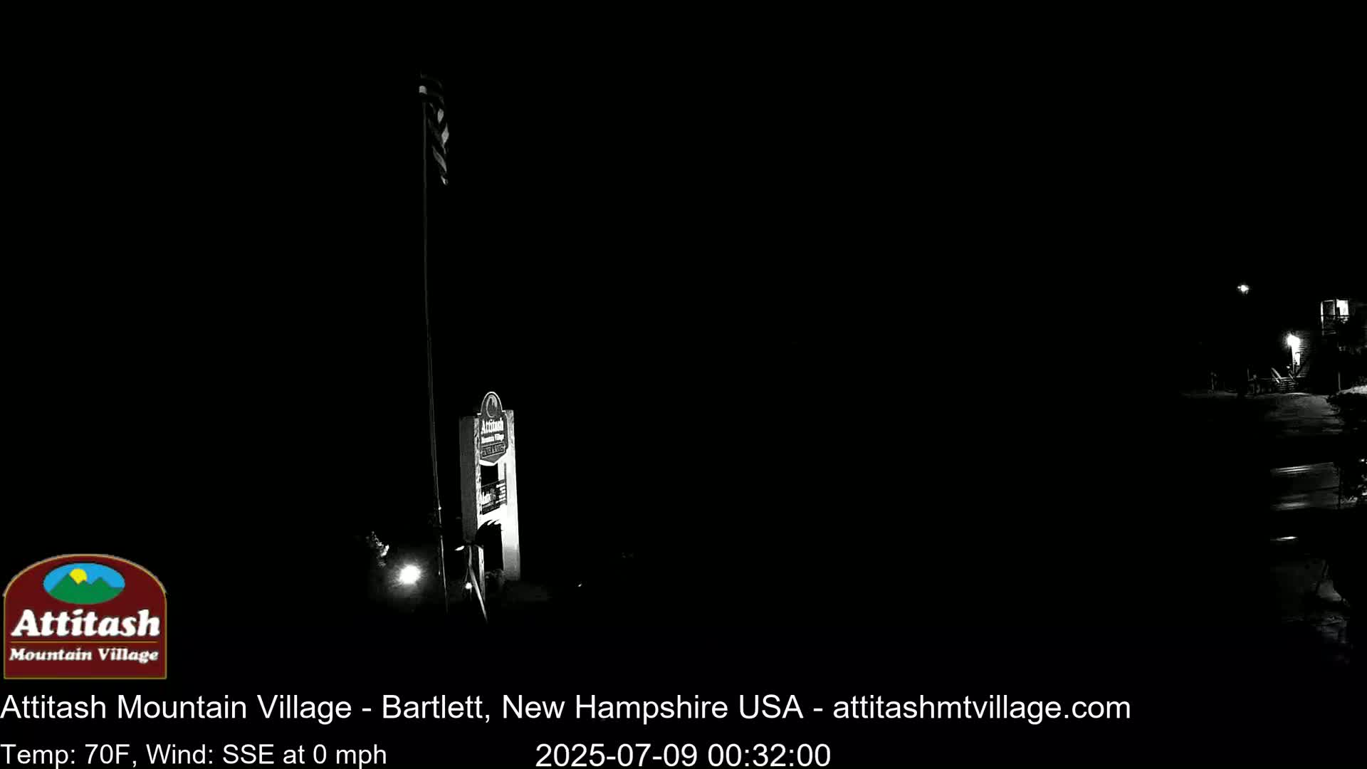 Attitash Mountain Village & Ski Slopes Live Cam - Bartlett, Carroll, New Hampshire, USA