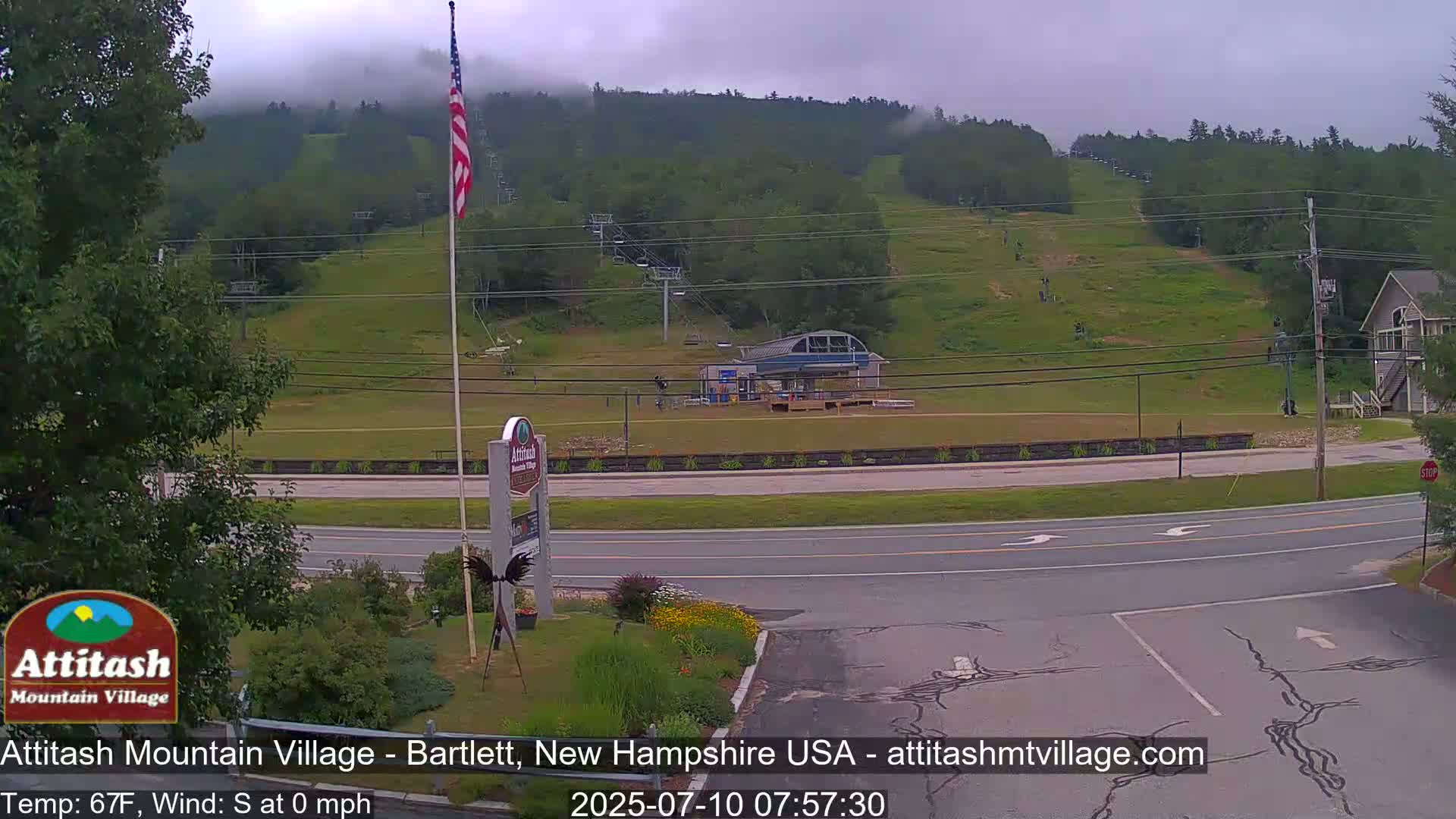 Attitash Mountain Village & Ski Slopes Live Cam - Bartlett, Carroll, New Hampshire, USA