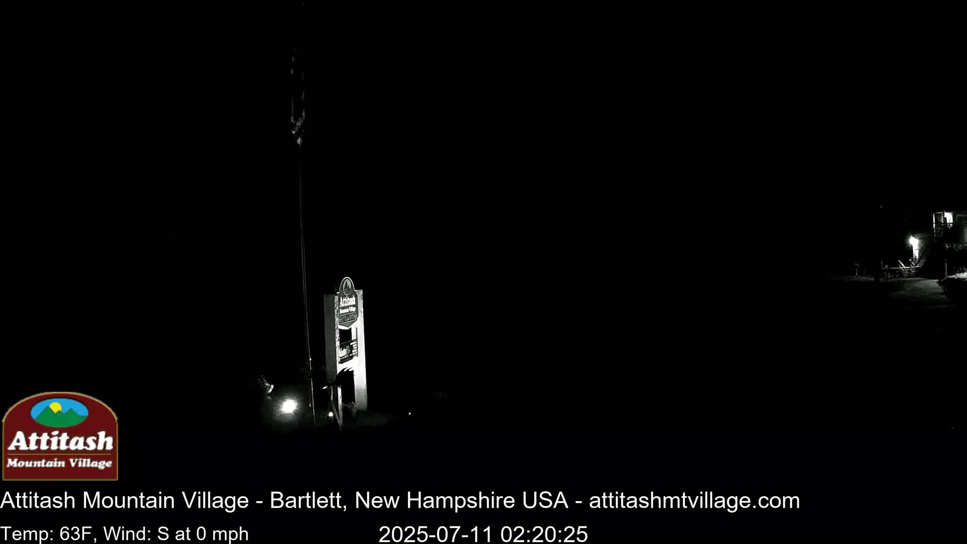 Attitash Mountain Village & Ski Slopes Live Cam - Bartlett, Carroll, New Hampshire, USA