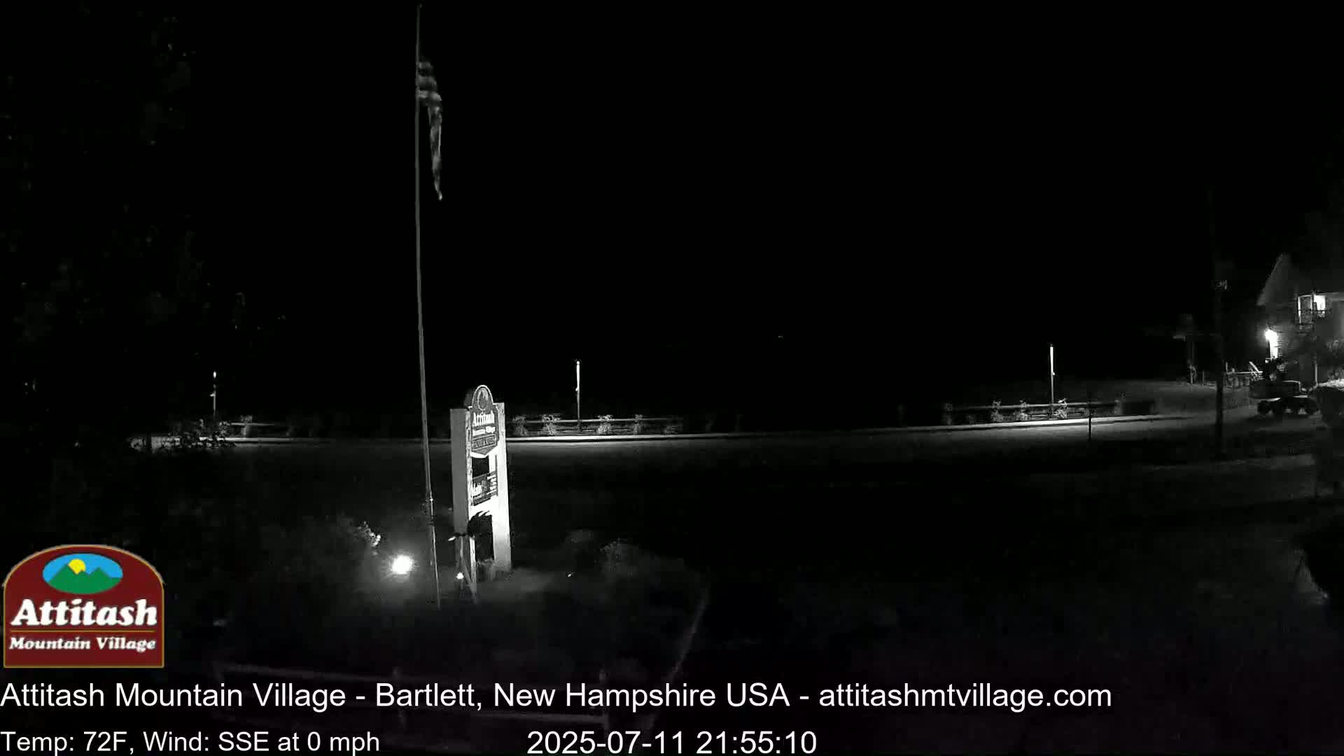 Attitash Mountain Village & Ski Slopes Live Cam - Bartlett, Carroll, New Hampshire, USA