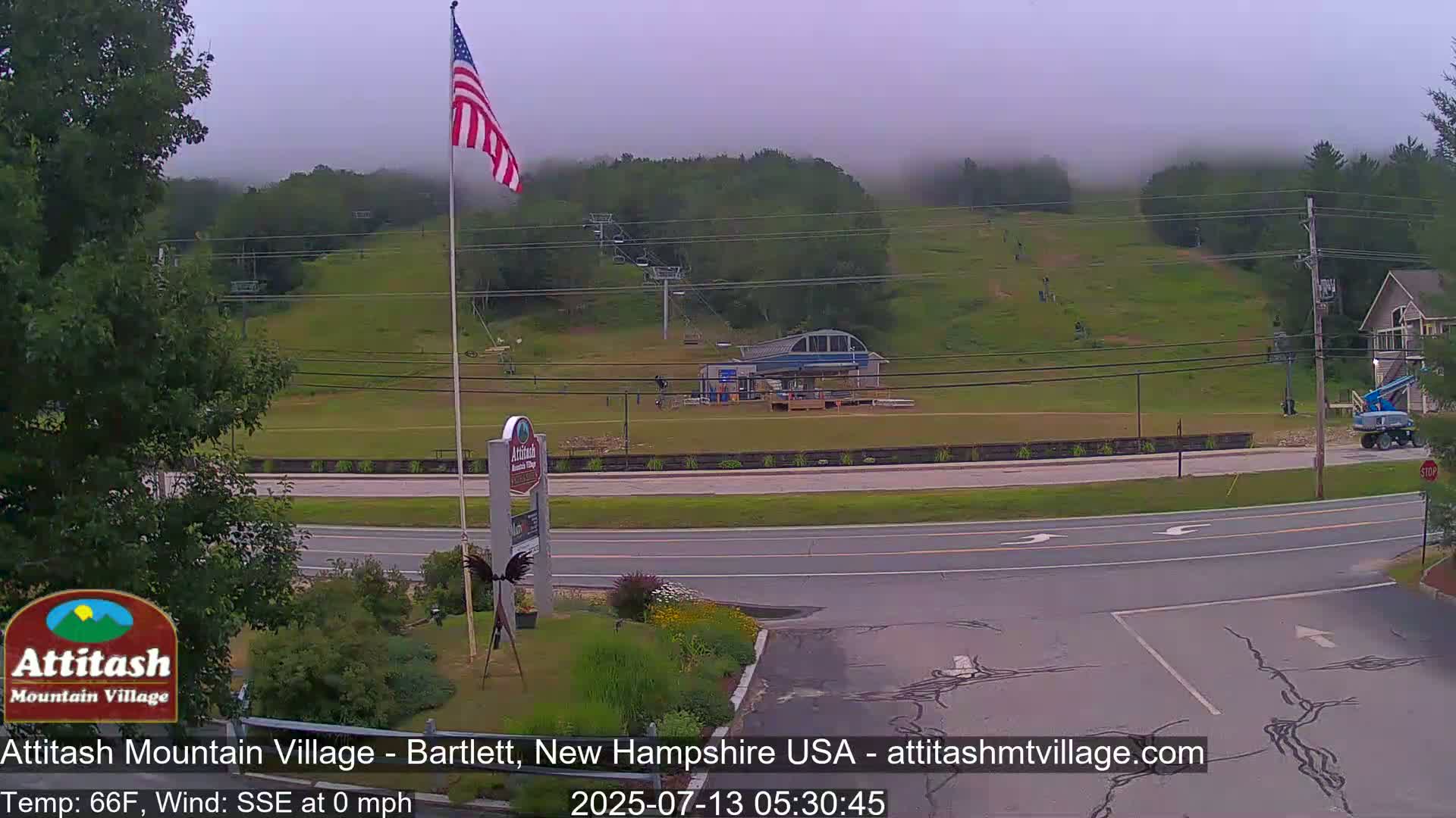 Attitash Mountain Village & Ski Slopes Live Cam - Bartlett, Carroll, New Hampshire, USA