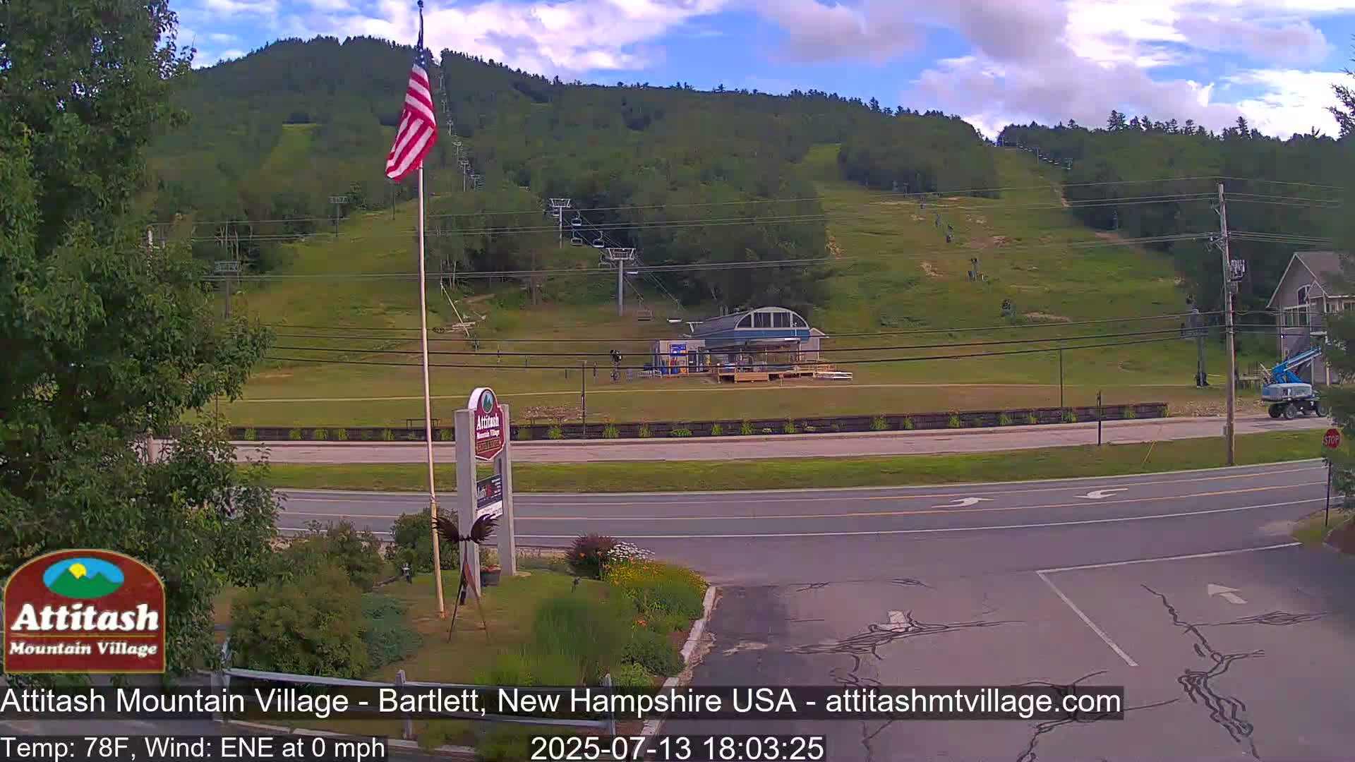 Attitash Mountain Village & Ski Slopes Live Cam - Bartlett, Carroll, New Hampshire, USA