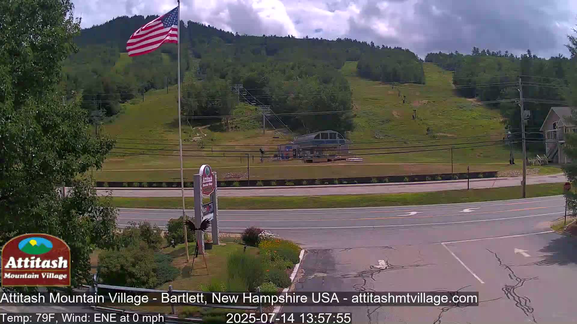 Attitash Mountain Village & Ski Slopes Live Cam - Bartlett, Carroll, New Hampshire, USA