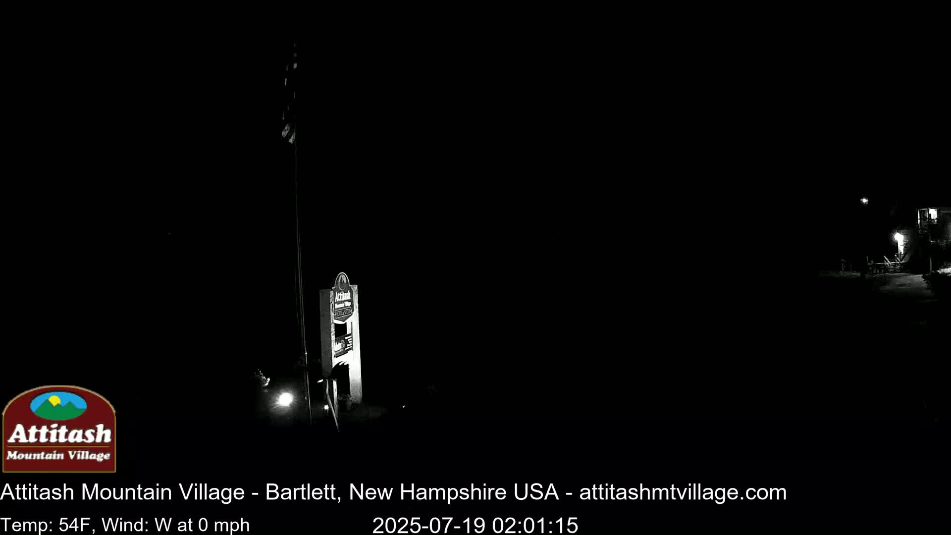 Attitash Mountain Village & Ski Slopes Live Cam - Bartlett, Carroll, New Hampshire, USA