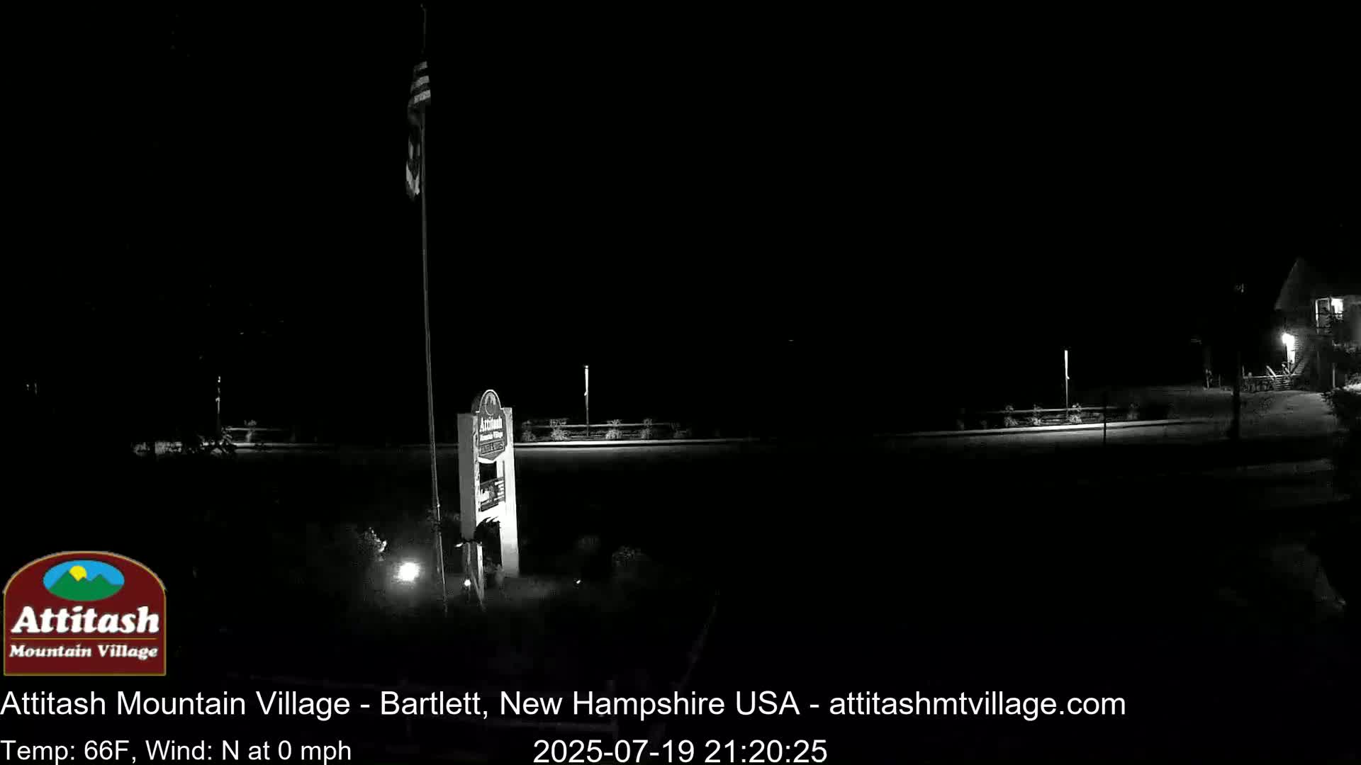 Attitash Mountain Village & Ski Slopes Live Cam - Bartlett, Carroll, New Hampshire, USA