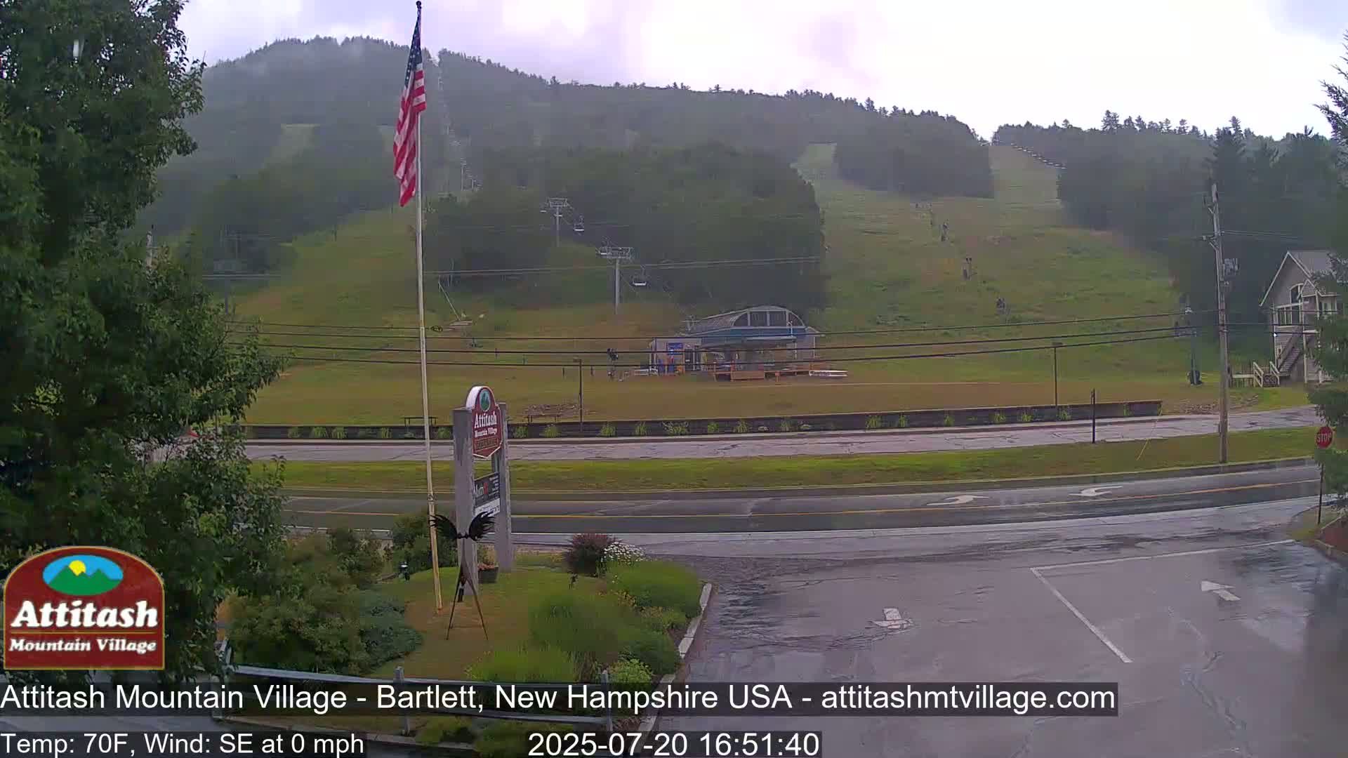 Attitash Mountain Village & Ski Slopes Live Cam - Bartlett, Carroll, New Hampshire, USA