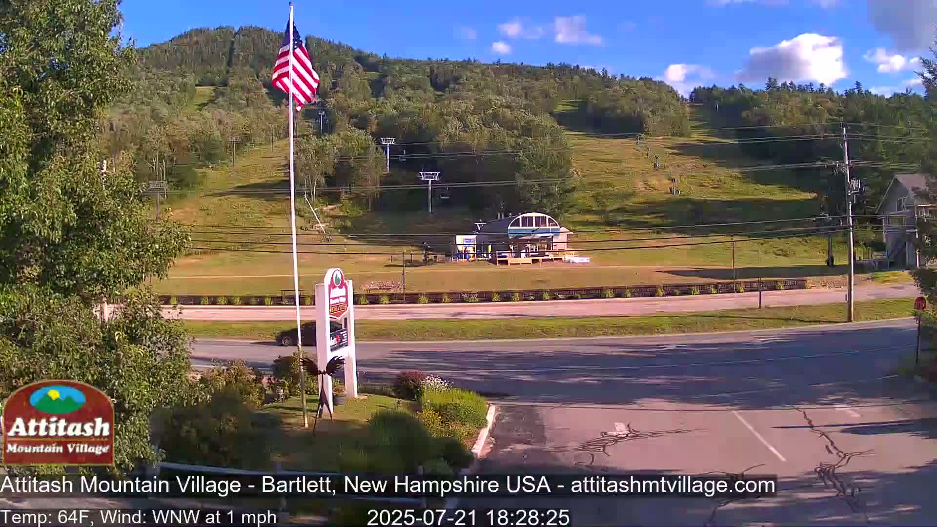 Attitash Mountain Village & Ski Slopes Live Cam - Bartlett, Carroll, New Hampshire, USA