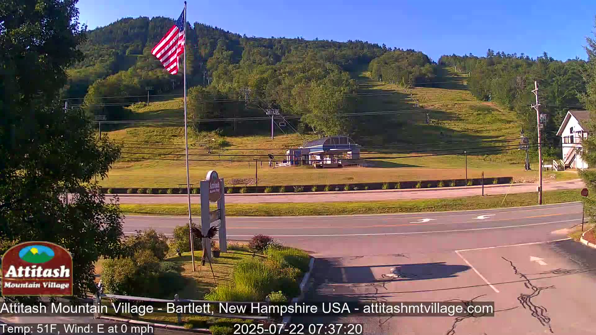 Attitash Mountain Village & Ski Slopes Live Cam - Bartlett, Carroll, New Hampshire, USA
