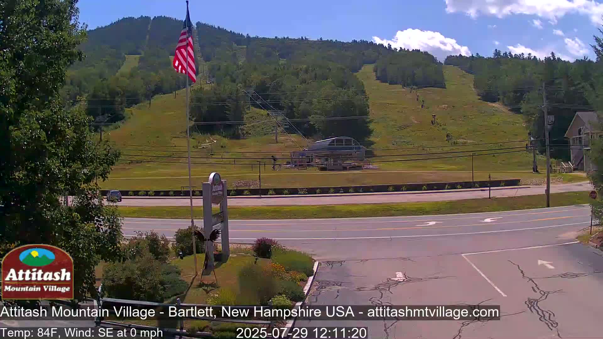 Attitash Mountain Village & Ski Slopes Live Cam - Bartlett, Carroll, New Hampshire, USA