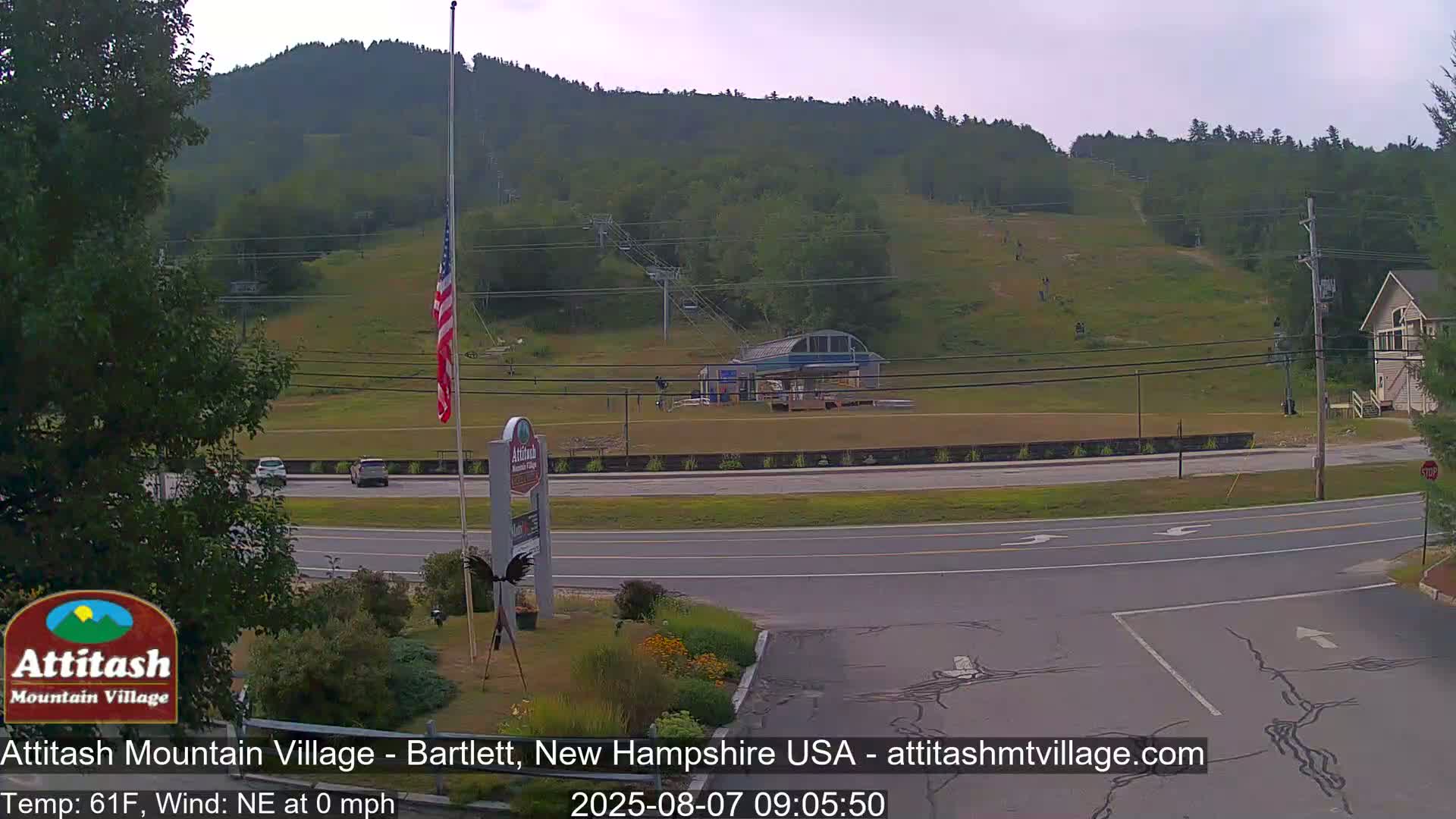 Attitash Mountain Village & Ski Slopes Live Cam - Bartlett, Carroll, New Hampshire, USA