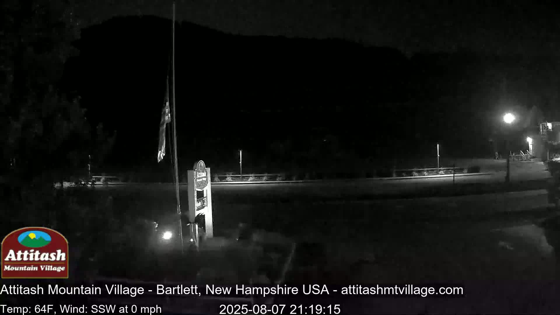 Attitash Mountain Village & Ski Slopes Live Cam - Bartlett, Carroll, New Hampshire, USA