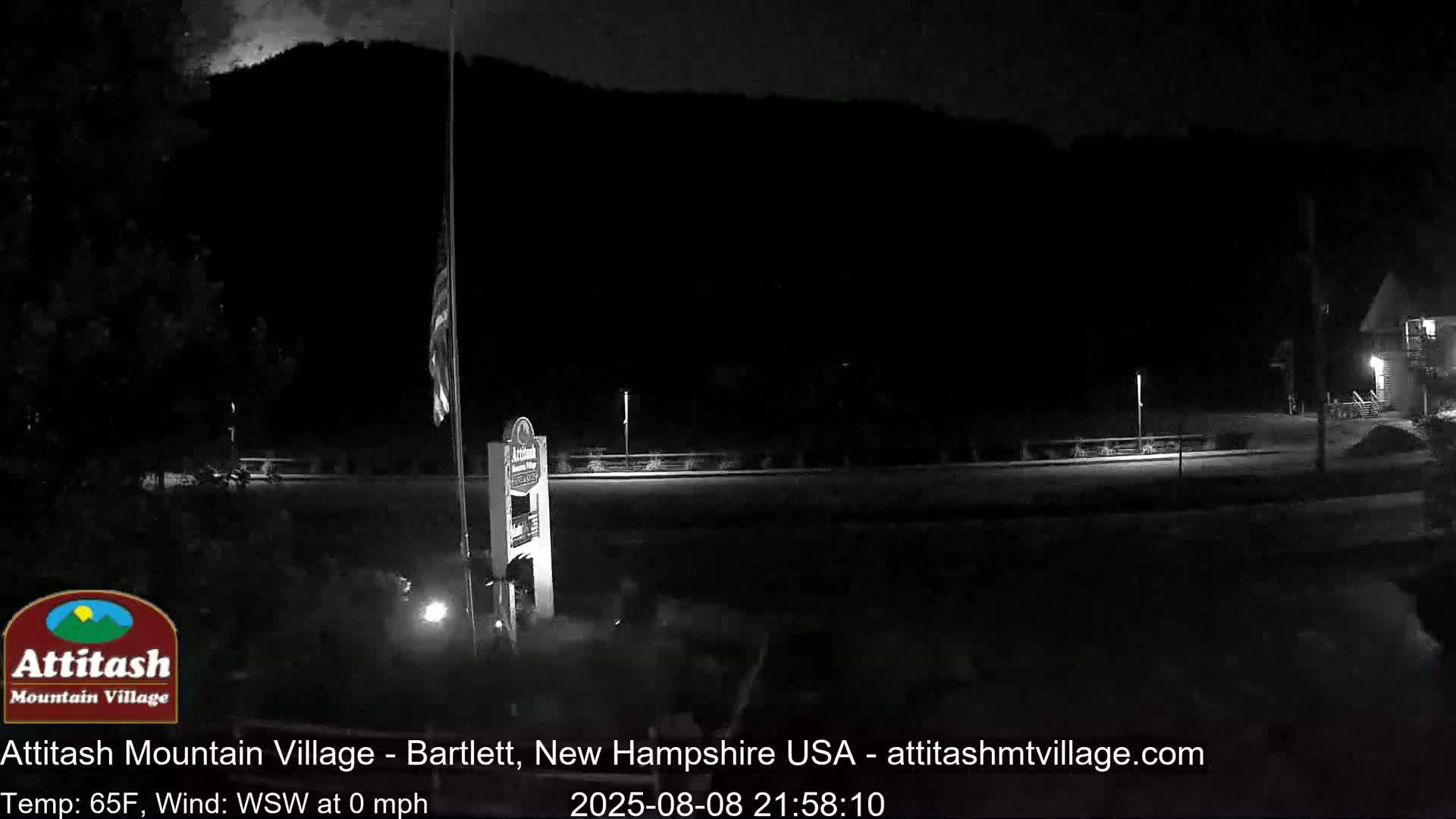 Attitash Mountain Village & Ski Slopes Live Cam - Bartlett, Carroll, New Hampshire, USA