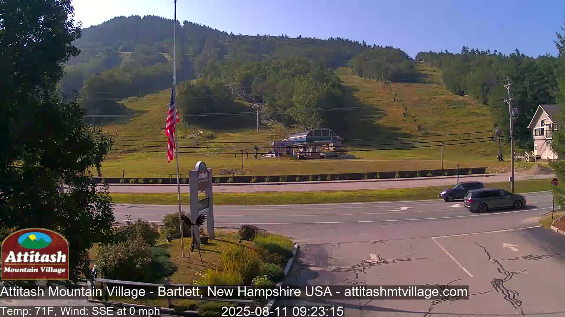 Attitash Mountain Village & Ski Slopes Live Cam - Bartlett, Carroll, New Hampshire, USA