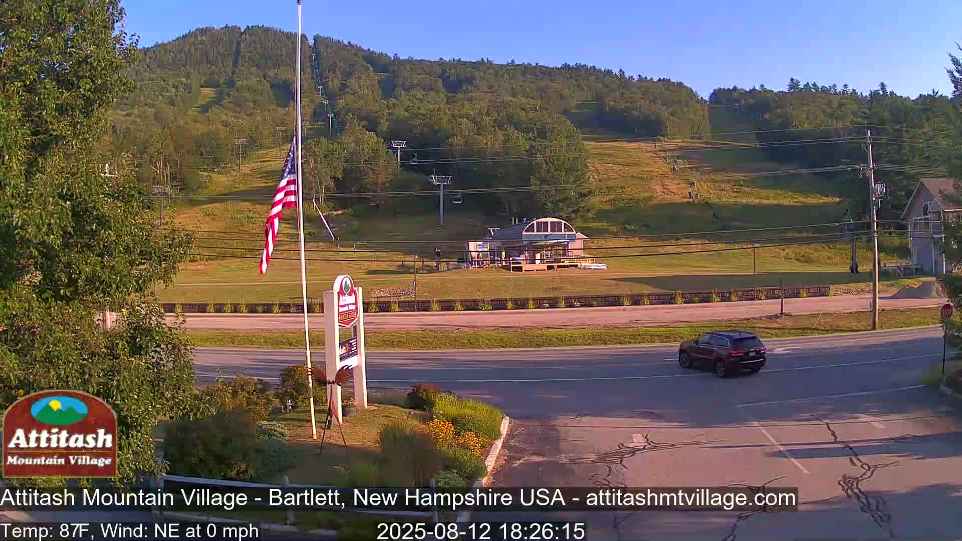 Attitash Mountain Village & Ski Slopes Live Cam - Bartlett, Carroll, New Hampshire, USA