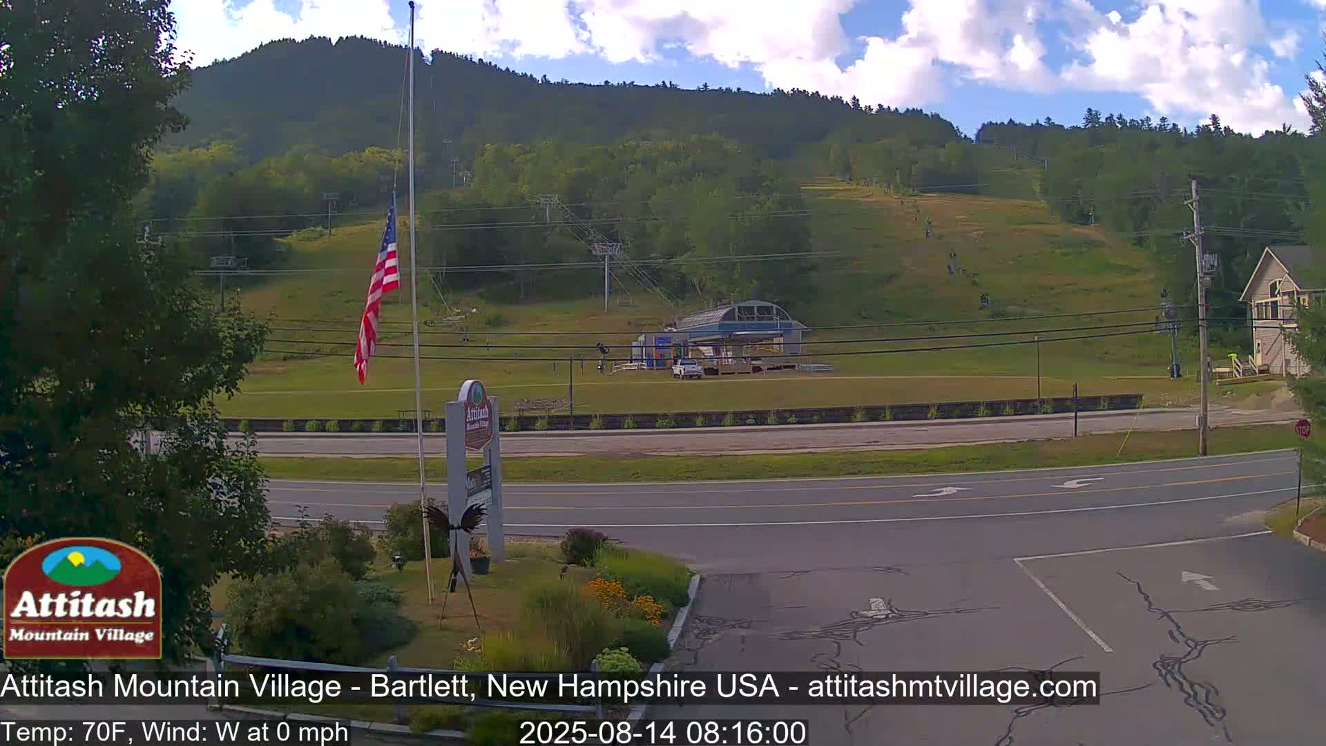 Attitash Mountain Village & Ski Slopes Live Cam - Bartlett, Carroll, New Hampshire, USA