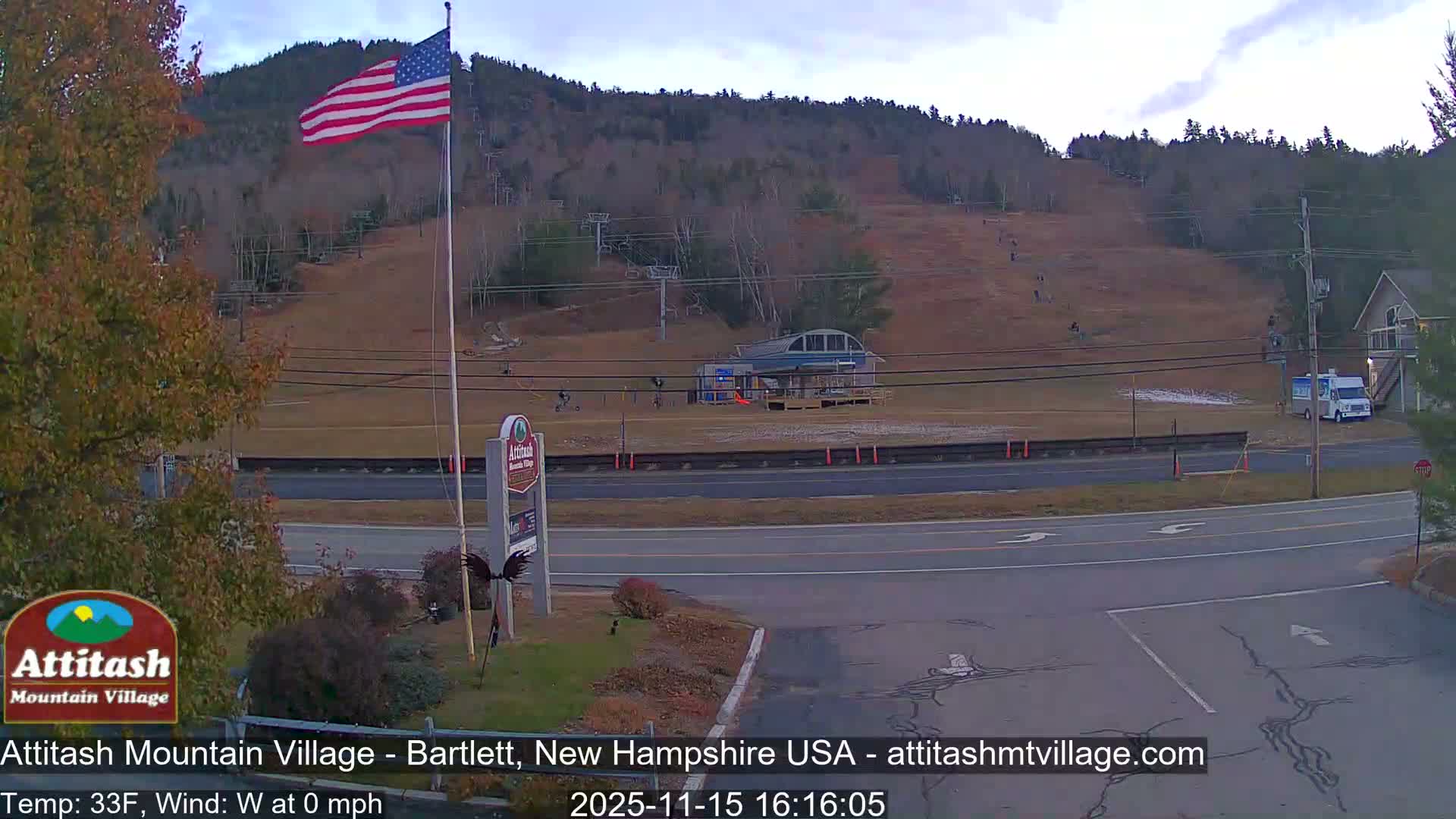 Attitash Mountain Village & Ski Slopes Live Cam - Bartlett, Carroll, New Hampshire, USA