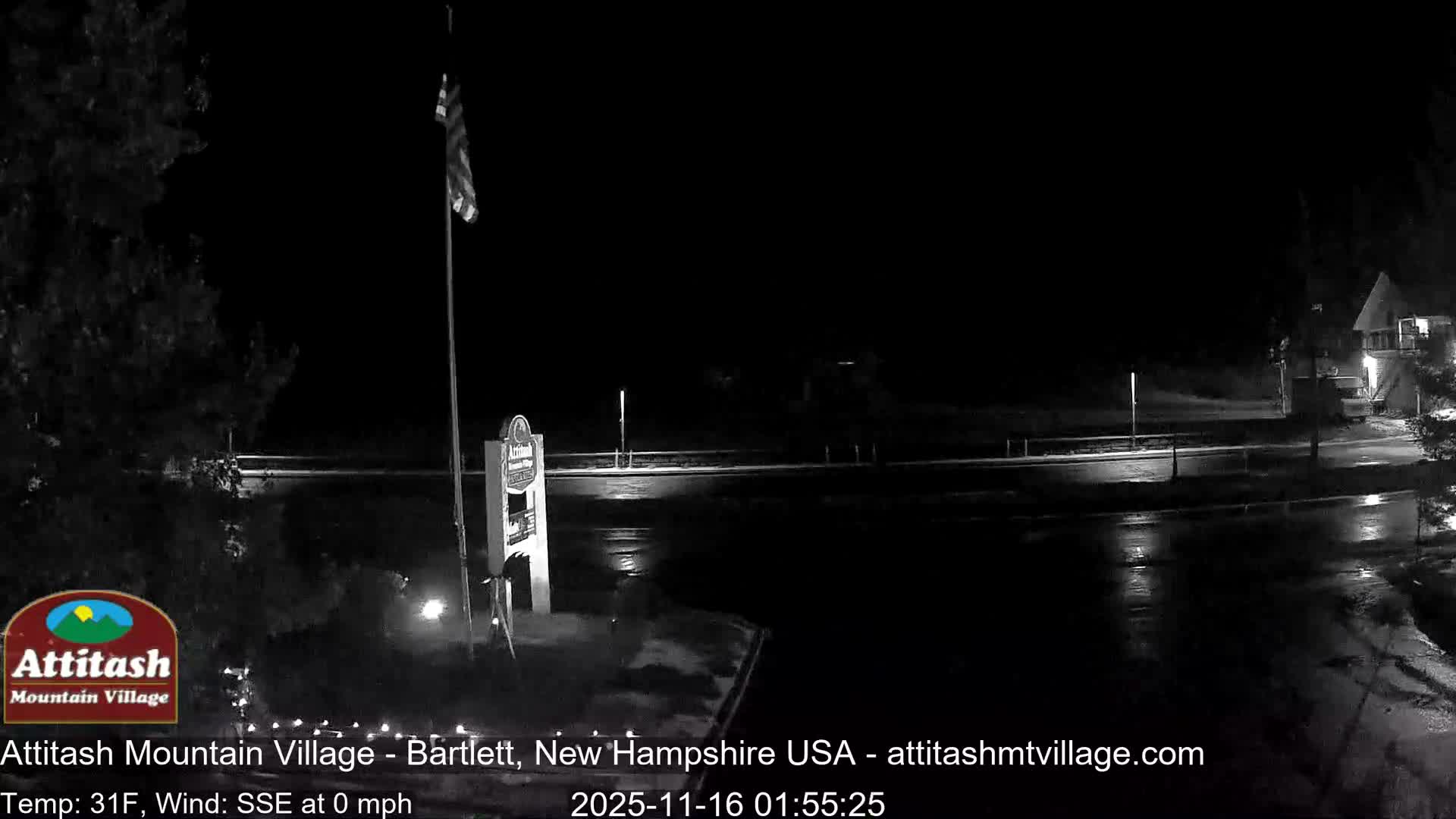 Attitash Mountain Village & Ski Slopes Live Cam - Bartlett, Carroll, New Hampshire, USA