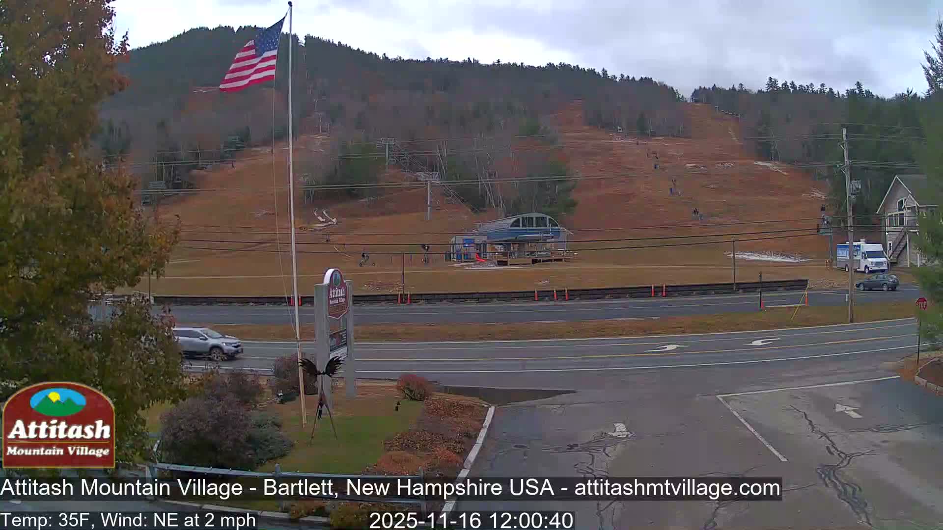 Attitash Mountain Village & Ski Slopes Live Cam - Bartlett, Carroll, New Hampshire, USA