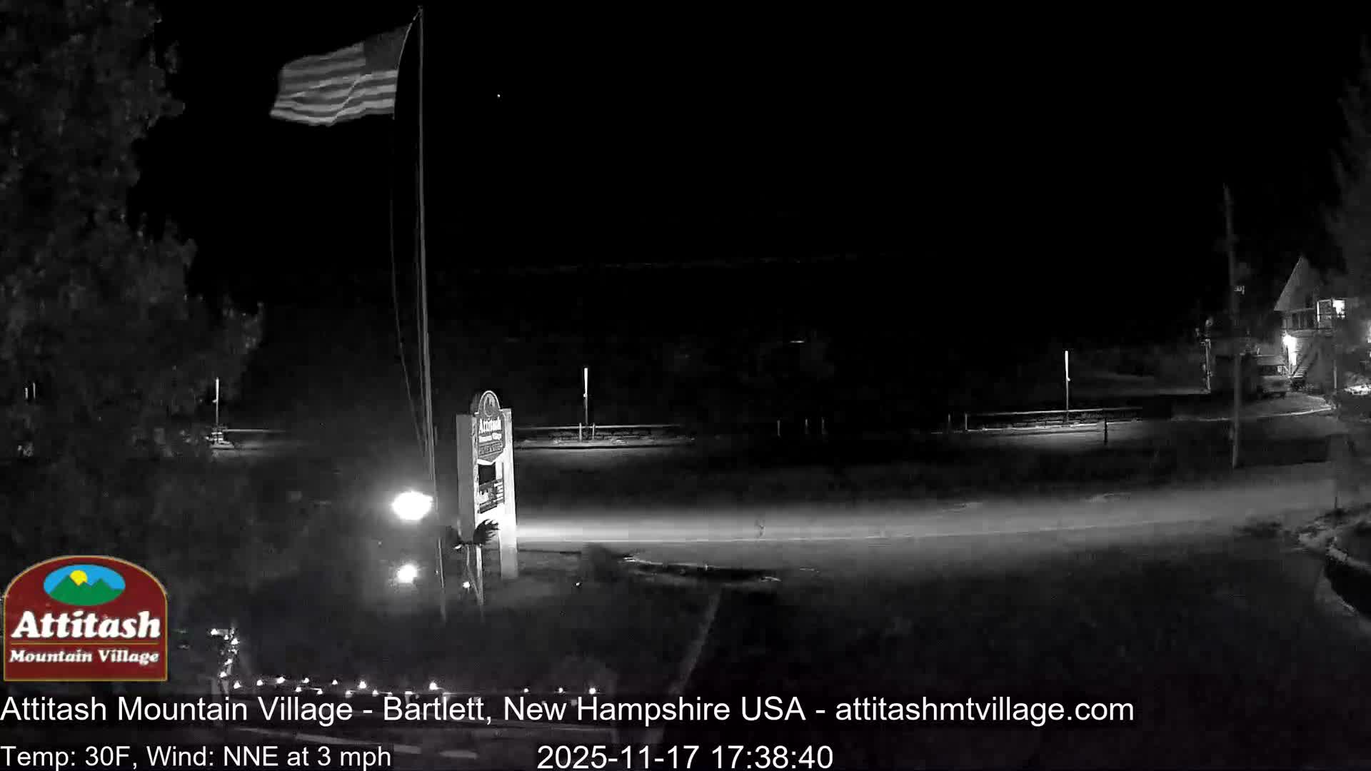 Attitash Mountain Village & Ski Slopes Live Cam - Bartlett, Carroll, New Hampshire, USA