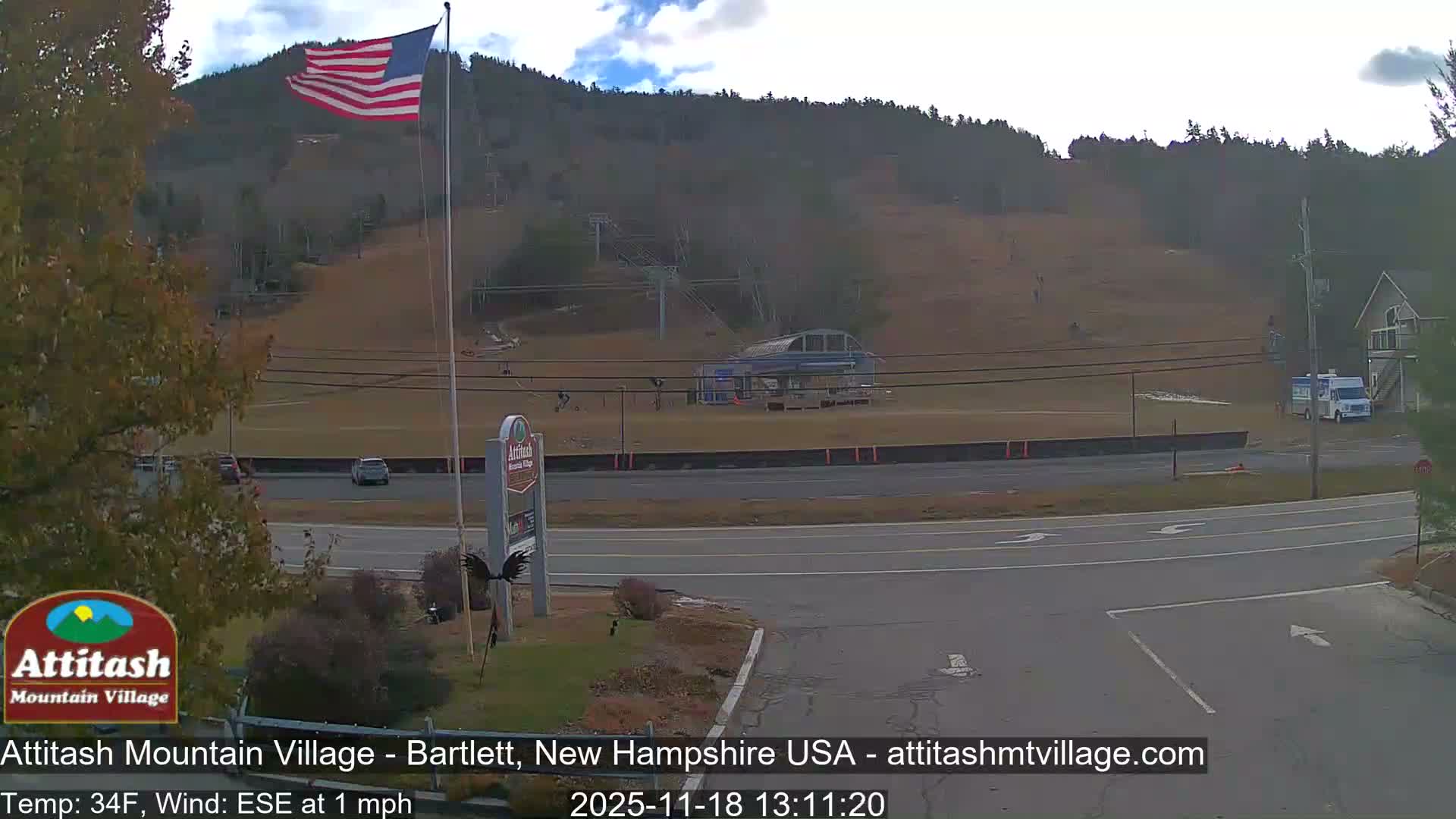 Attitash Mountain Village & Ski Slopes Live Cam - Bartlett, Carroll, New Hampshire, USA