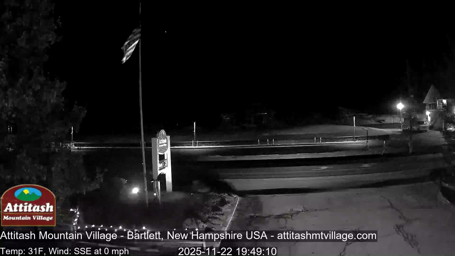 Attitash Mountain Village & Ski Slopes Live Cam - Bartlett, Carroll, New Hampshire, USA