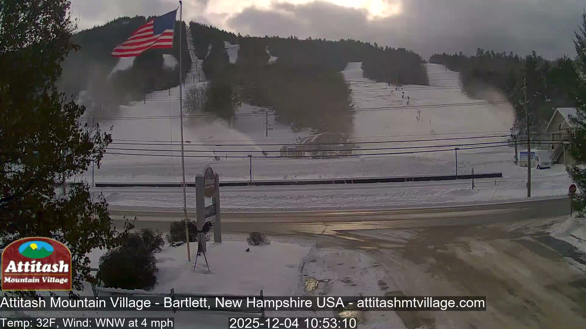 Attitash Mountain Village & Ski Slopes Live Cam - Bartlett, Carroll, New Hampshire, USA