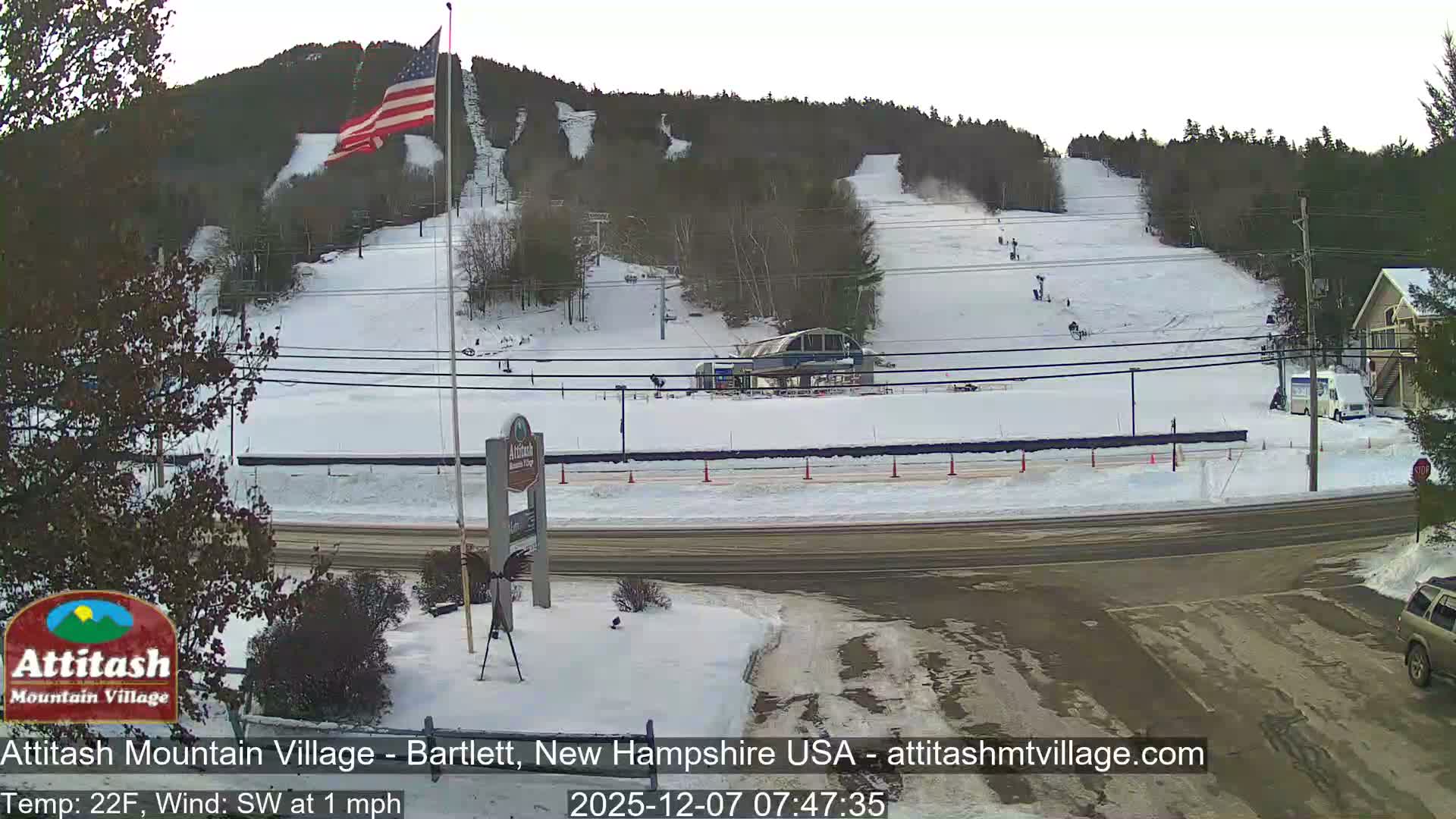 Attitash Mountain Village & Ski Slopes Live Cam - Bartlett, Carroll, New Hampshire, USA