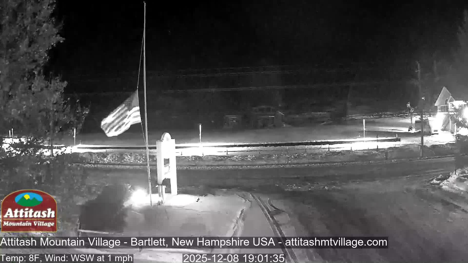 Attitash Mountain Village & Ski Slopes Live Cam - Bartlett, Carroll, New Hampshire, USA