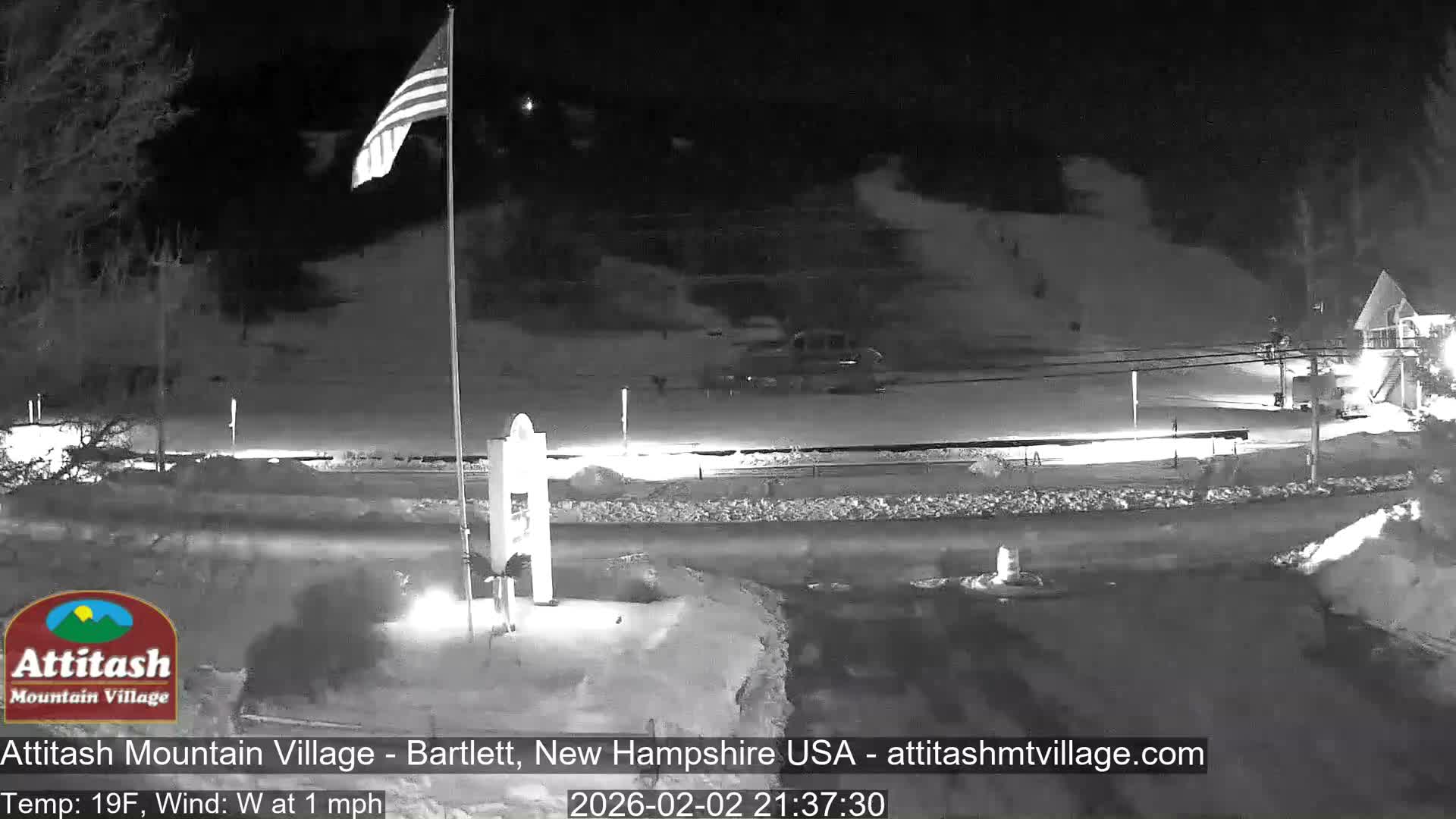 Attitash Mountain Village & Ski Slopes Live Cam - Bartlett, Carroll, New Hampshire, USA