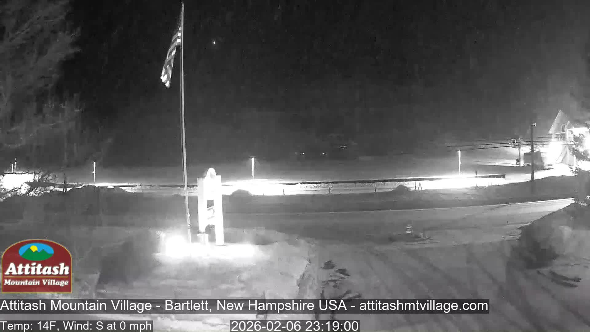 Attitash Mountain Village & Ski Slopes Live Cam - Bartlett, Carroll, New Hampshire, USA