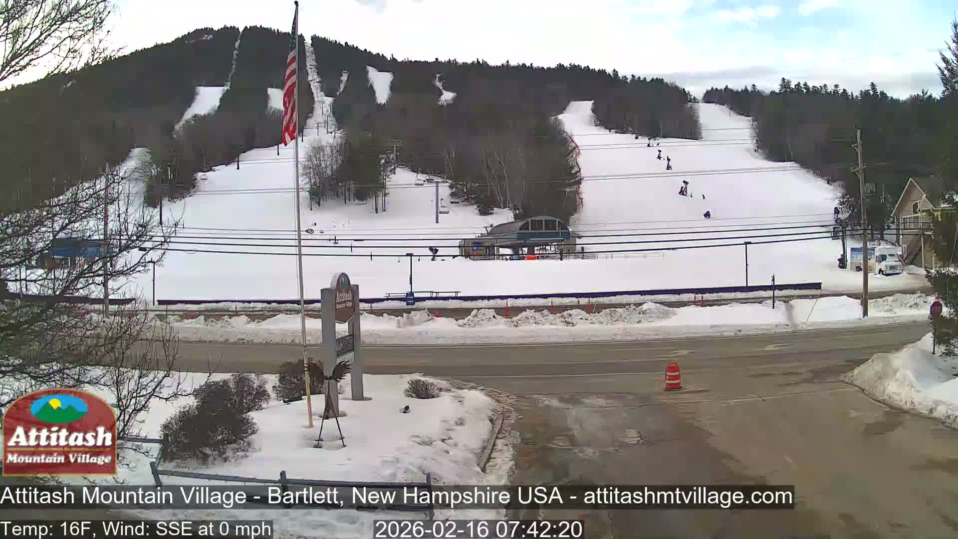 Attitash Mountain Village & Ski Slopes Live Cam - Bartlett, Carroll, New Hampshire, USA
