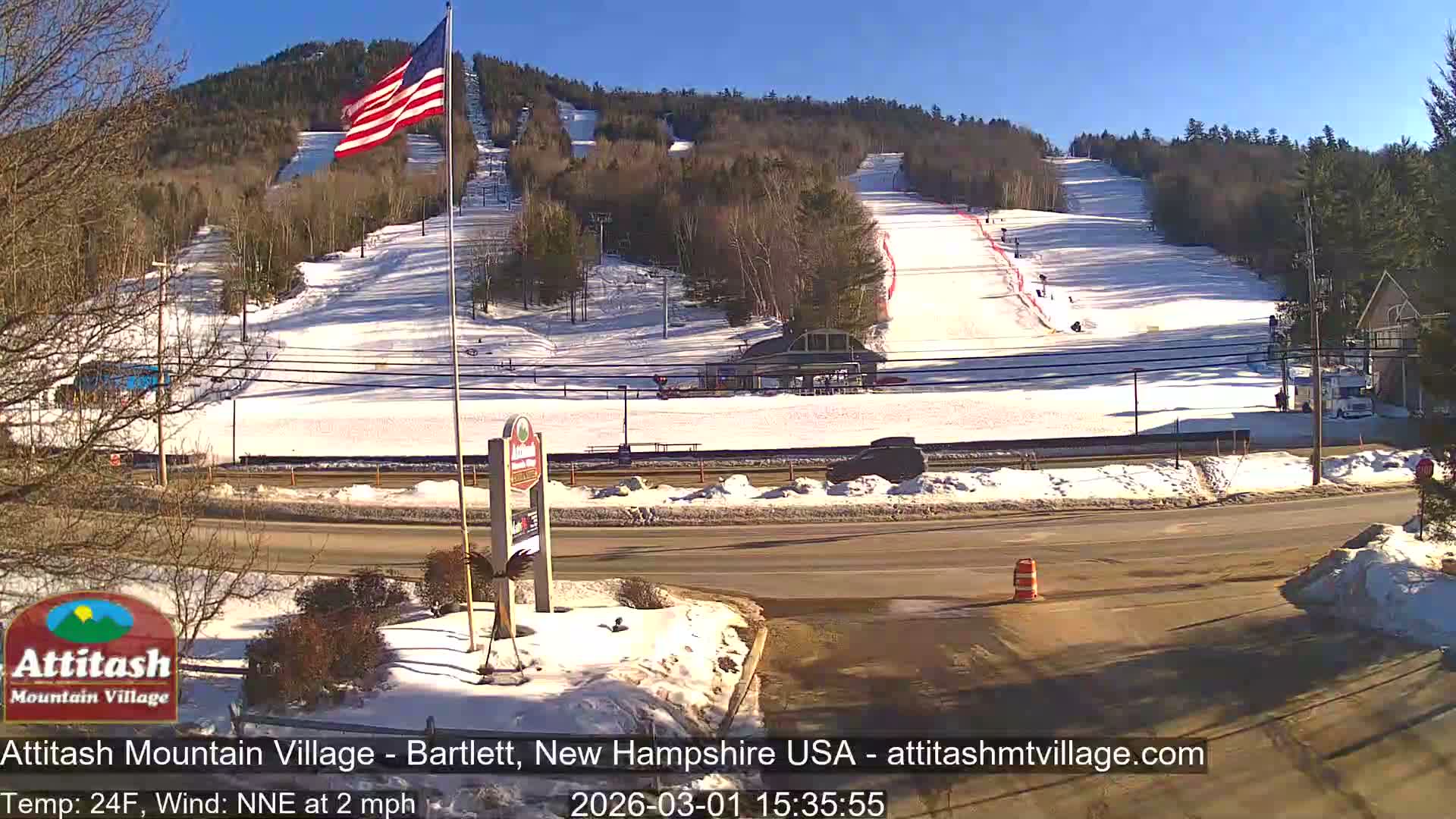 Attitash Mountain Village & Ski Slopes Live Cam - Bartlett, Carroll, New Hampshire, USA