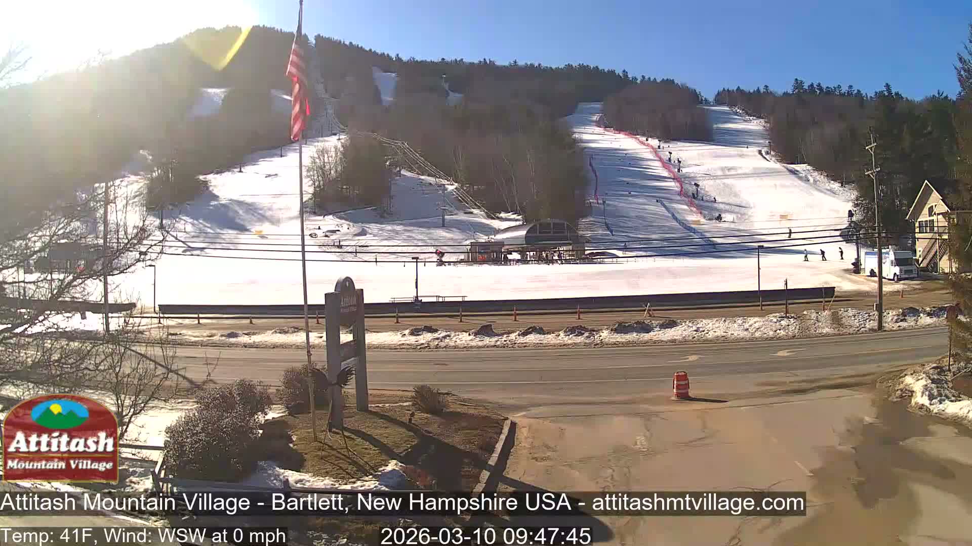 Attitash Mountain Village & Ski Slopes Live Cam - Bartlett, Carroll, New Hampshire, USA