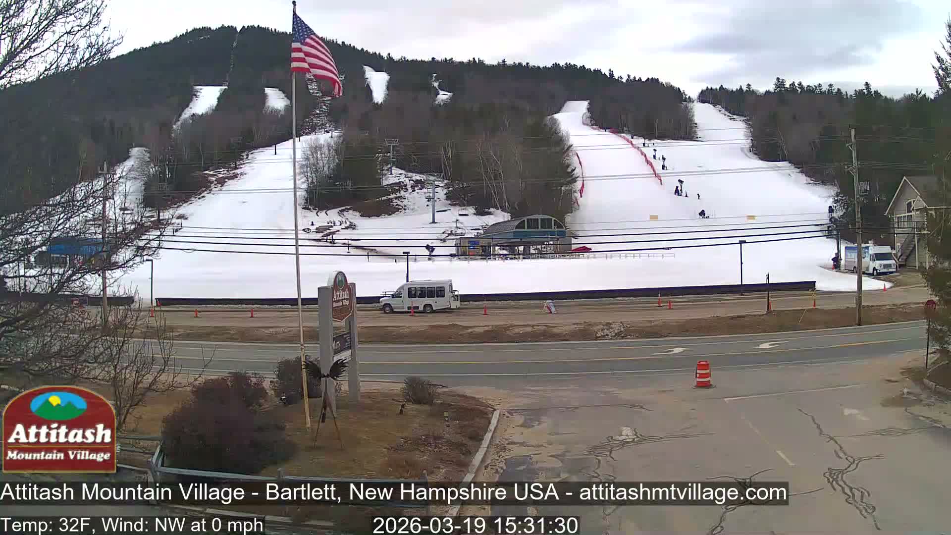 Attitash Mountain Village & Ski Slopes Live Cam - Bartlett, Carroll, New Hampshire, USA