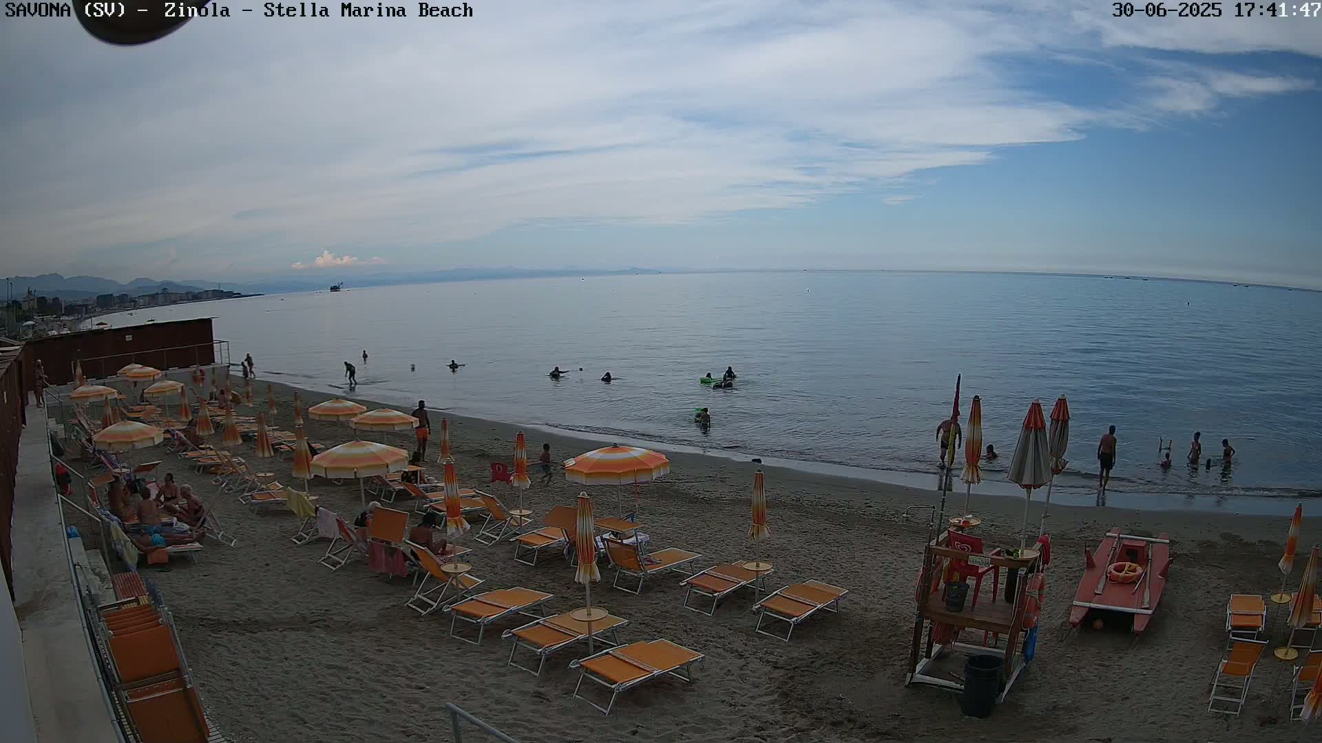 Savona, Spiaggia di Zinola Beach Live Cam - Savona, Liguria, Italy