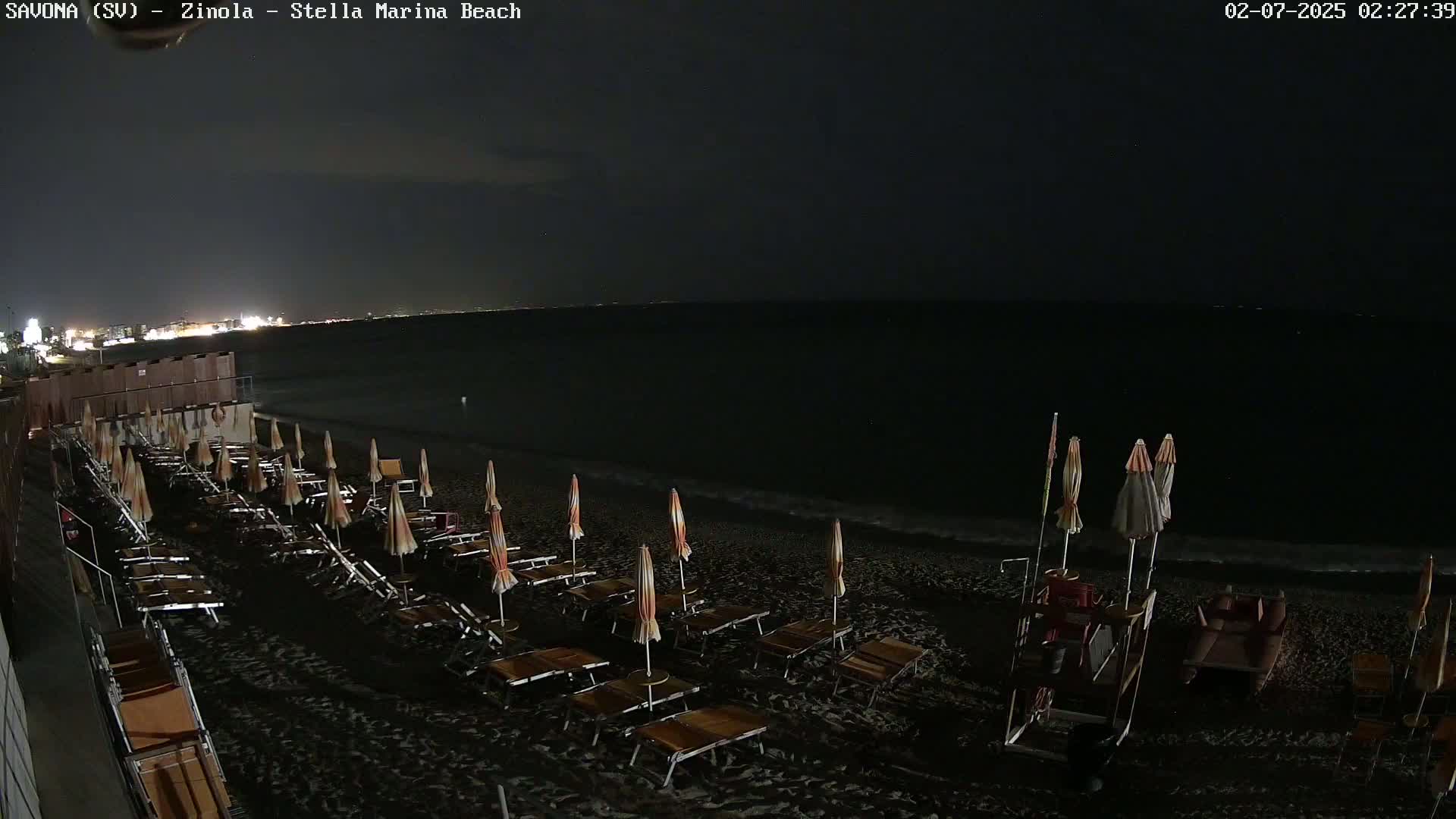 Savona, Spiaggia di Zinola Beach Live Cam - Savona, Liguria, Italy