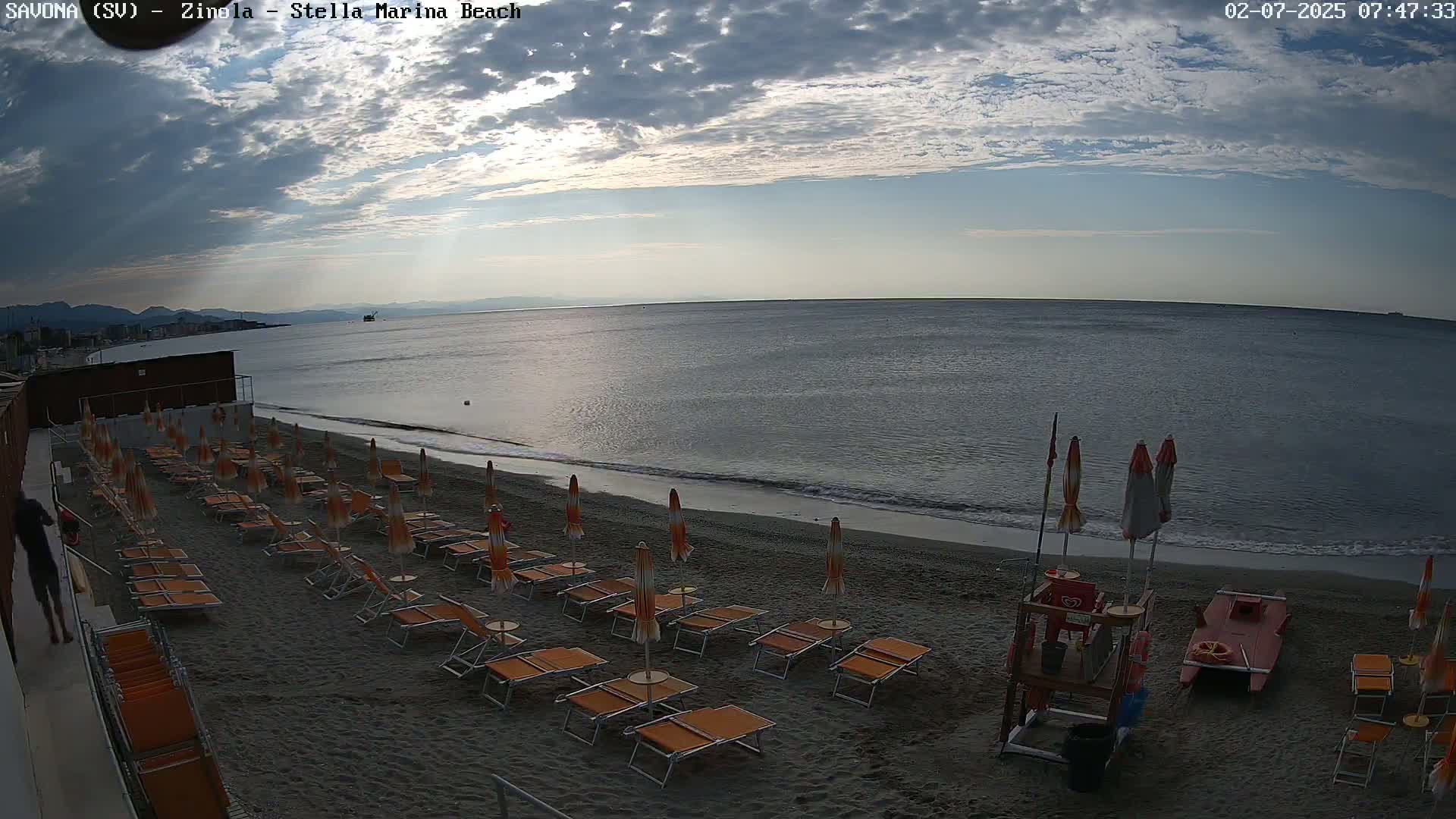 Savona, Spiaggia di Zinola Beach Live Cam - Savona, Liguria, Italy