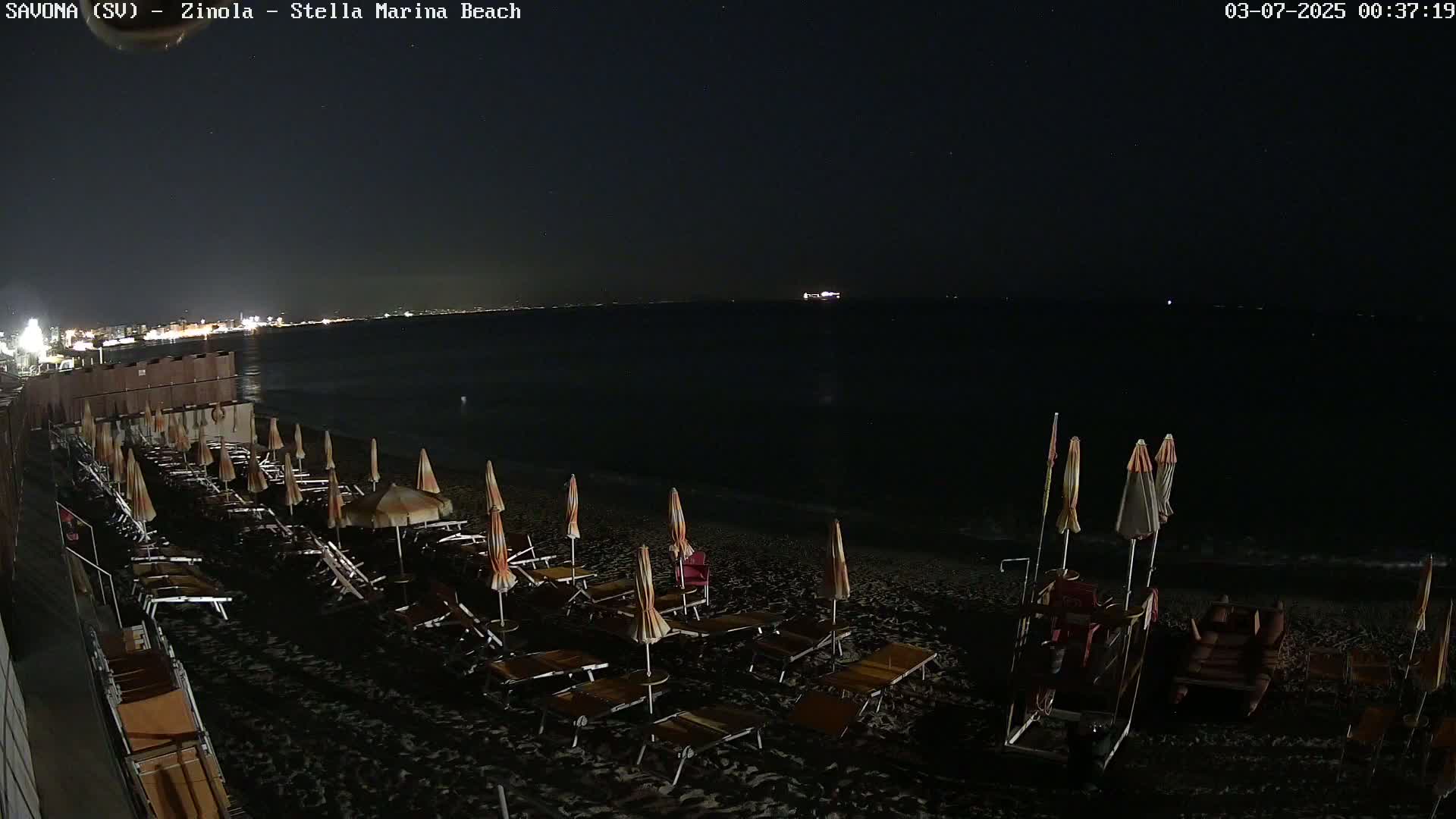 Savona, Spiaggia di Zinola Beach Live Cam - Savona, Liguria, Italy