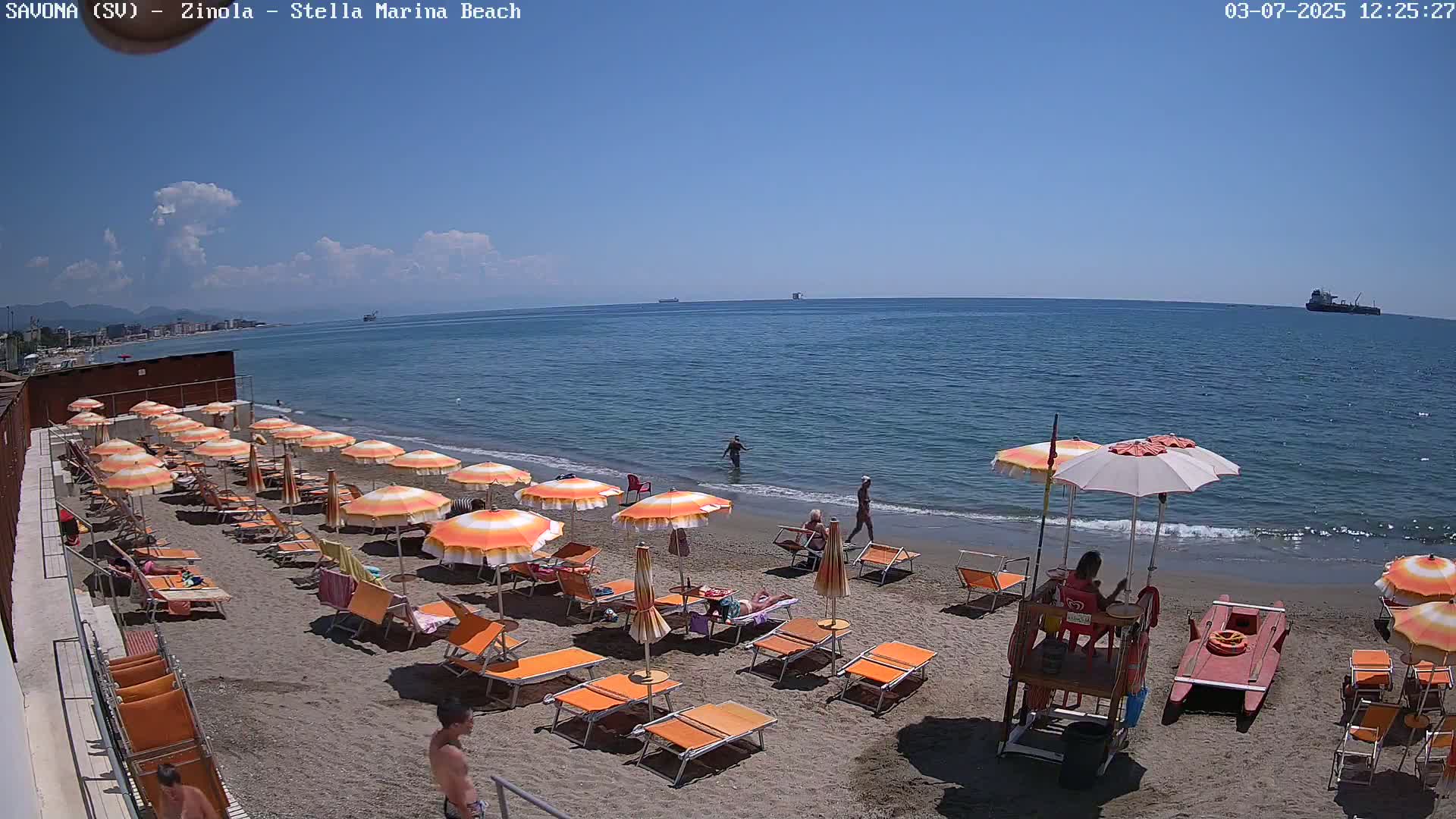 Savona, Spiaggia di Zinola Beach Live Cam - Savona, Liguria, Italy