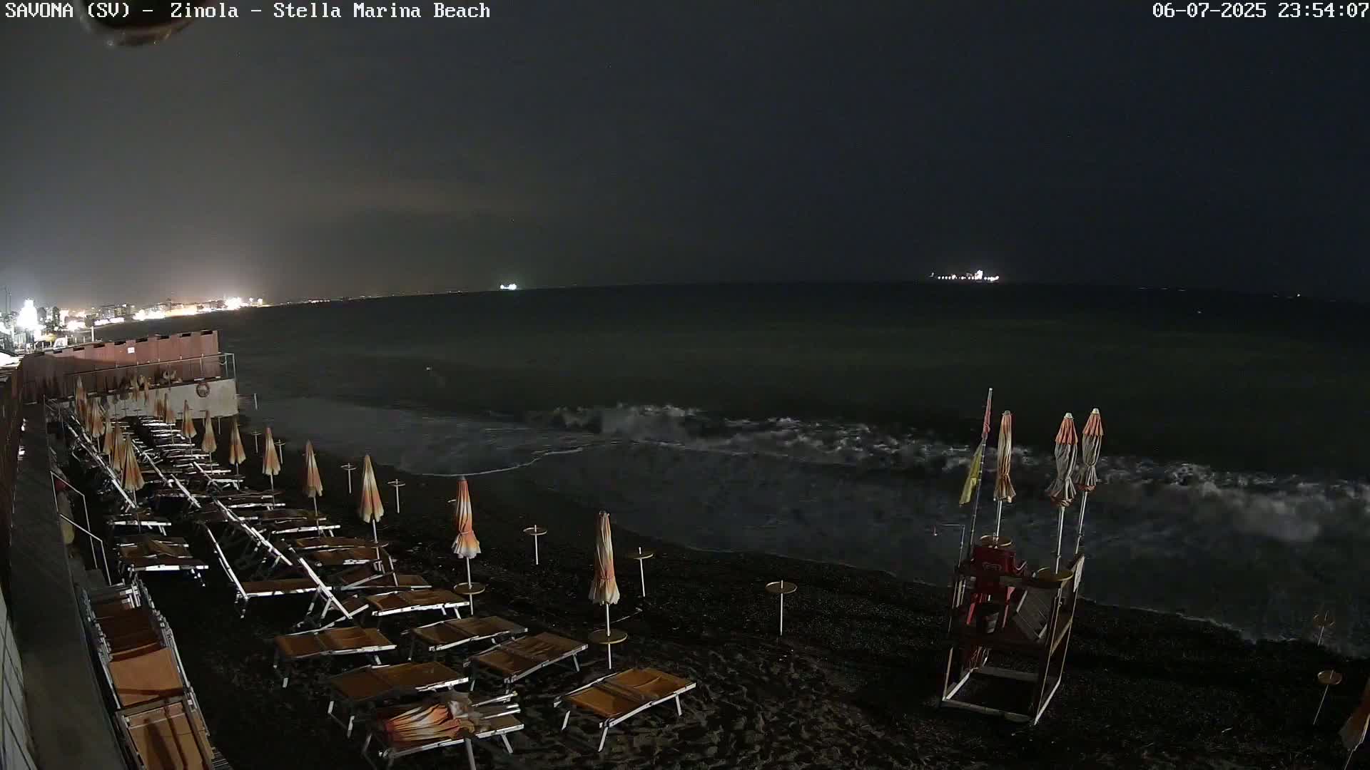 Savona, Spiaggia di Zinola Beach Live Cam - Savona, Liguria, Italy