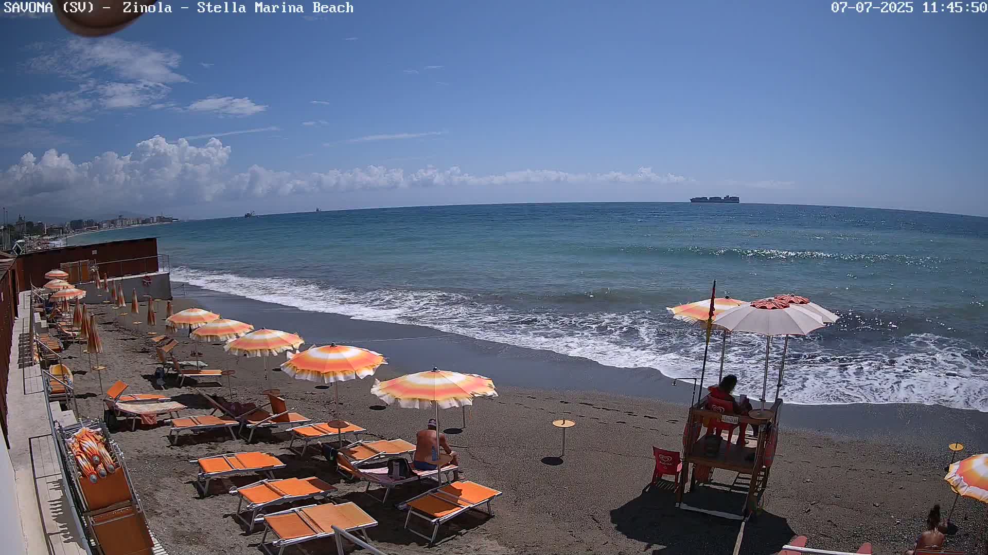 Savona, Spiaggia di Zinola Beach Live Cam - Savona, Liguria, Italy