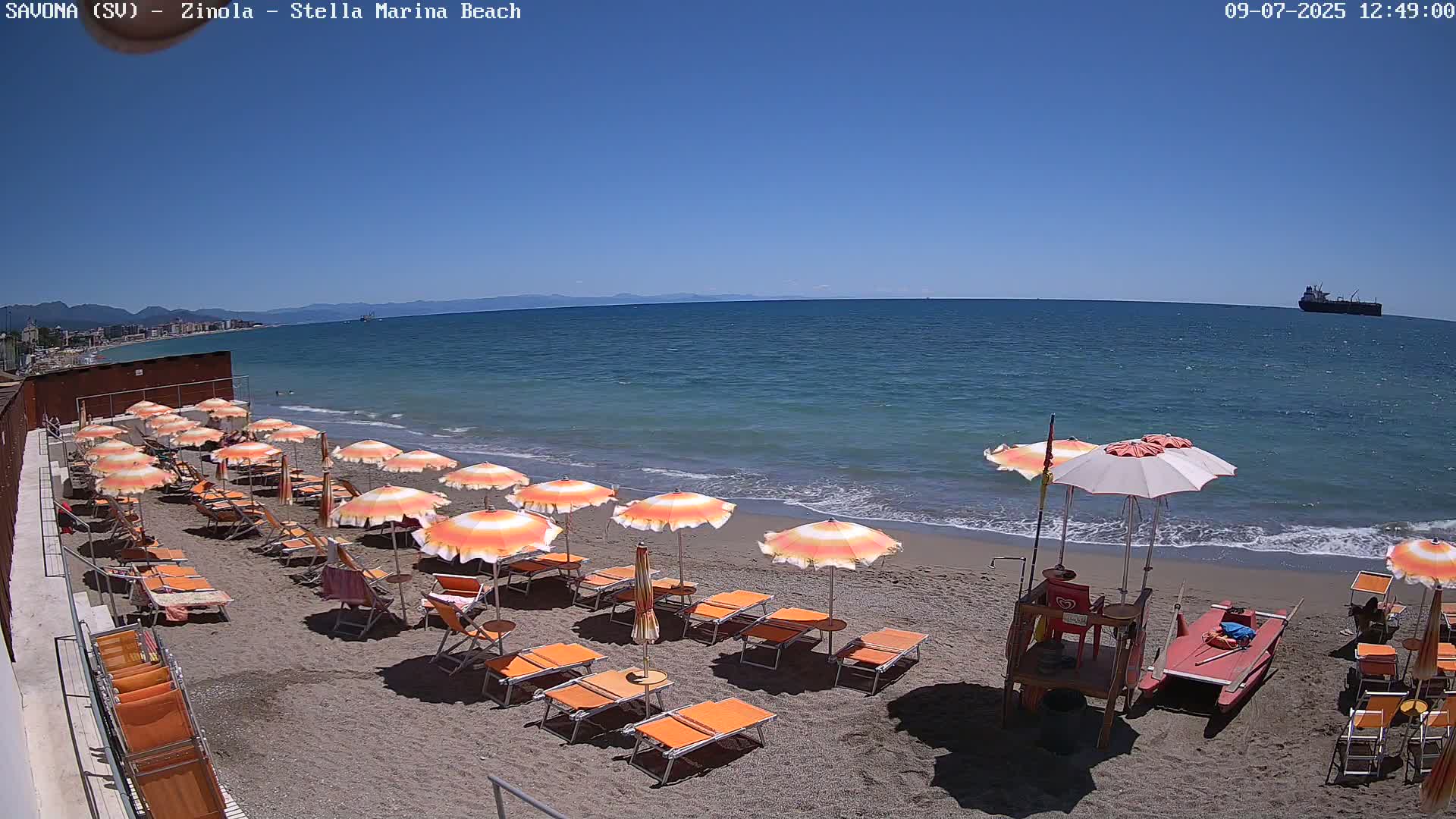 Savona, Spiaggia di Zinola Beach Live Cam - Savona, Liguria, Italy