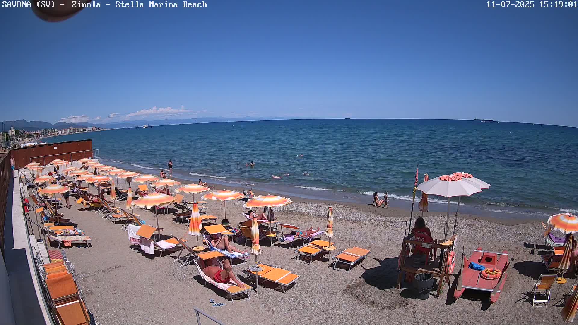 Savona, Spiaggia di Zinola Beach Live Cam - Savona, Liguria, Italy
