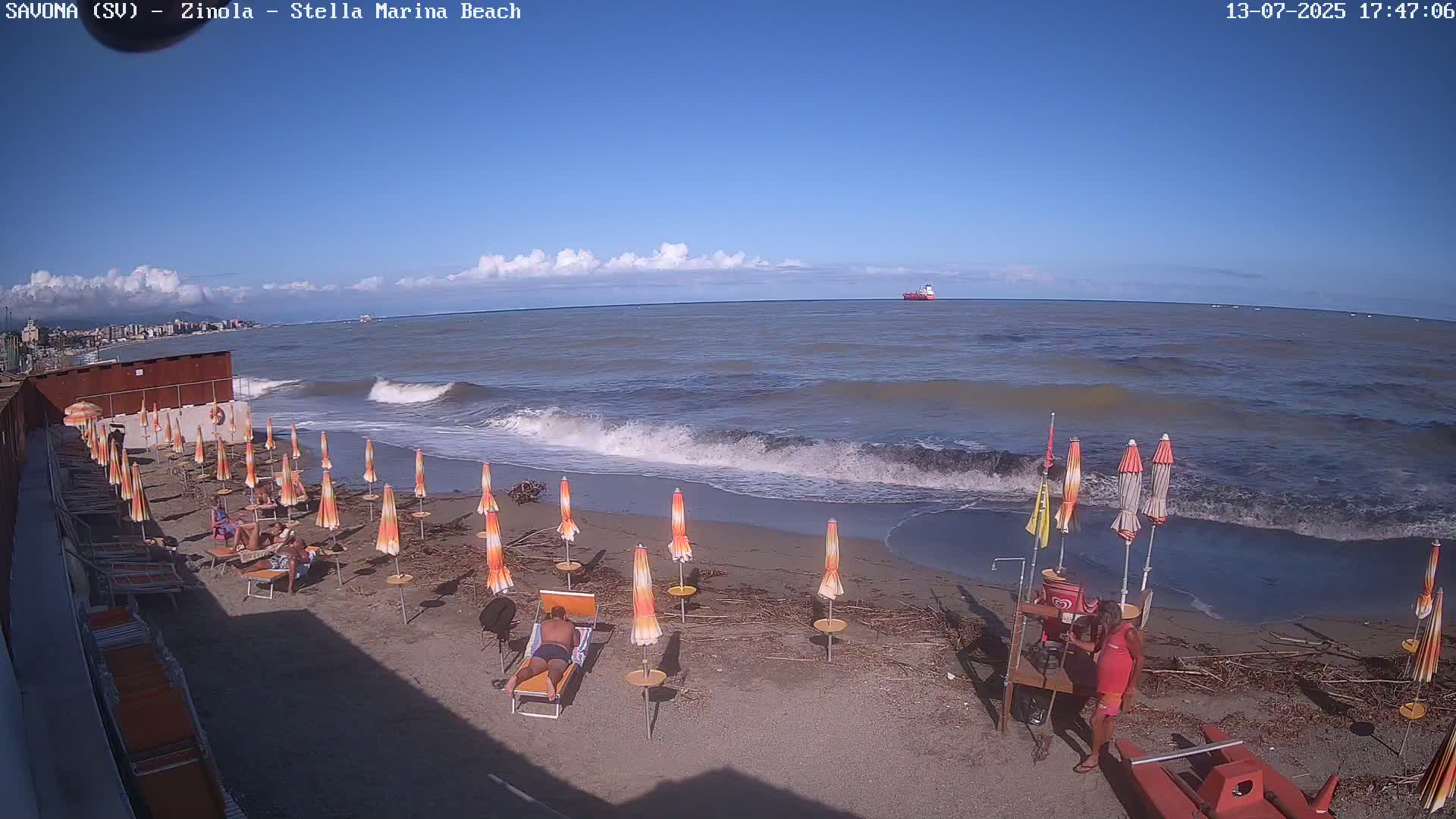 Savona, Spiaggia di Zinola Beach Live Cam - Savona, Liguria, Italy