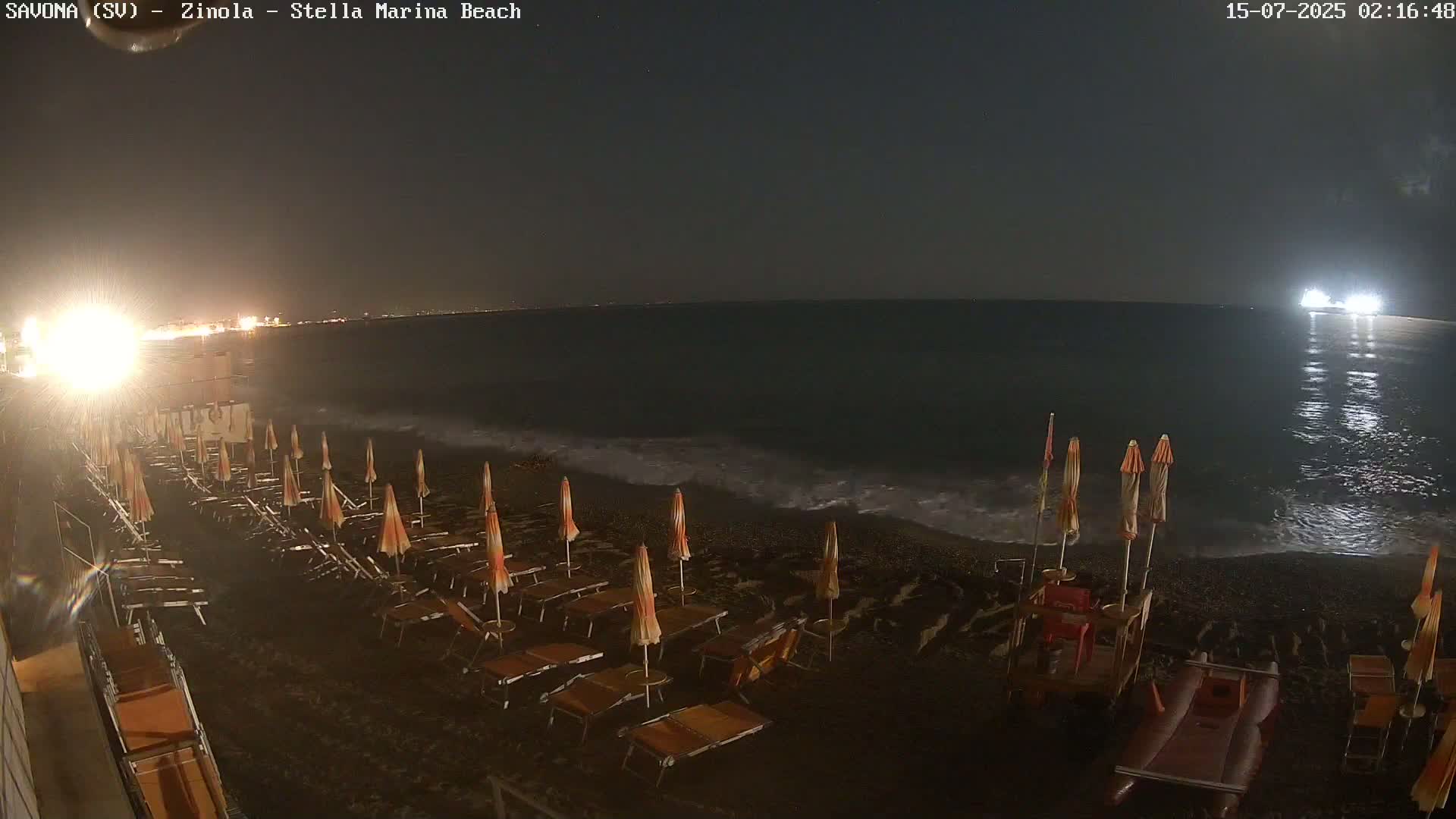 Savona, Spiaggia di Zinola Beach Live Cam - Savona, Liguria, Italy
