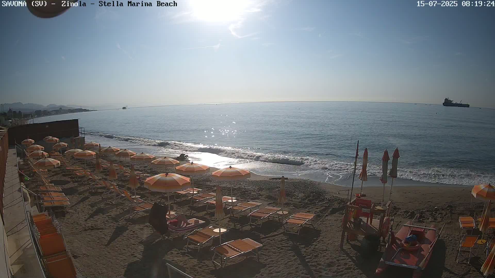 Savona, Spiaggia di Zinola Beach Live Cam - Savona, Liguria, Italy
