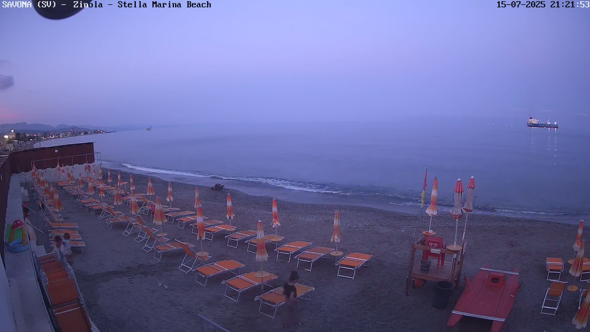 Savona, Spiaggia di Zinola Beach Live Cam - Savona, Liguria, Italy