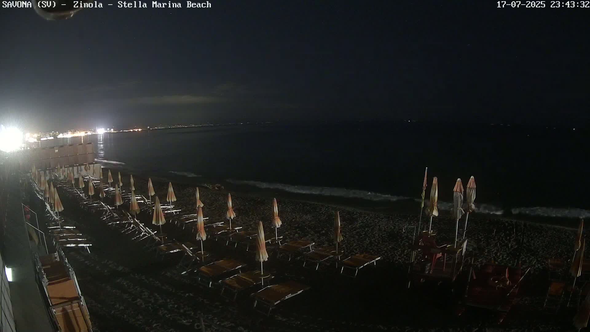 Savona, Spiaggia di Zinola Beach Live Cam - Savona, Liguria, Italy