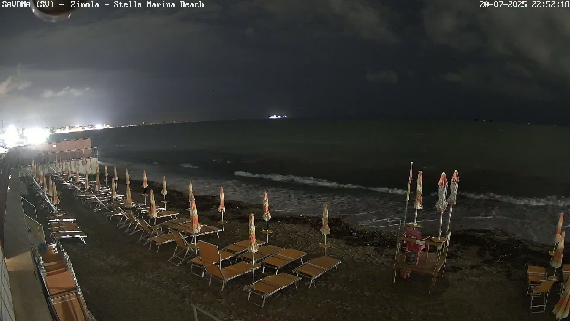 Savona, Spiaggia di Zinola Beach Live Cam - Savona, Liguria, Italy
